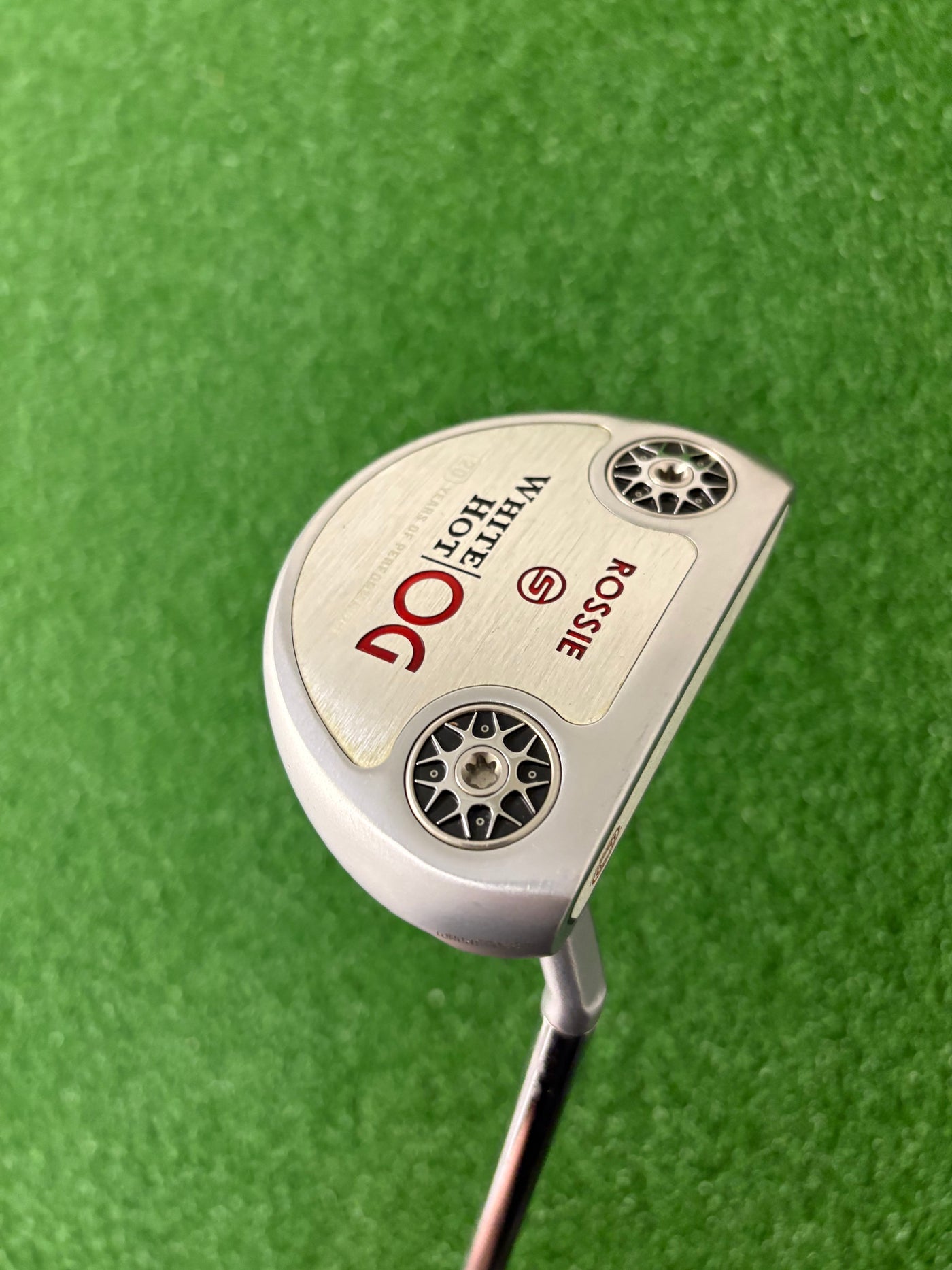 Odyssey White Hot OG Rossie S (33")