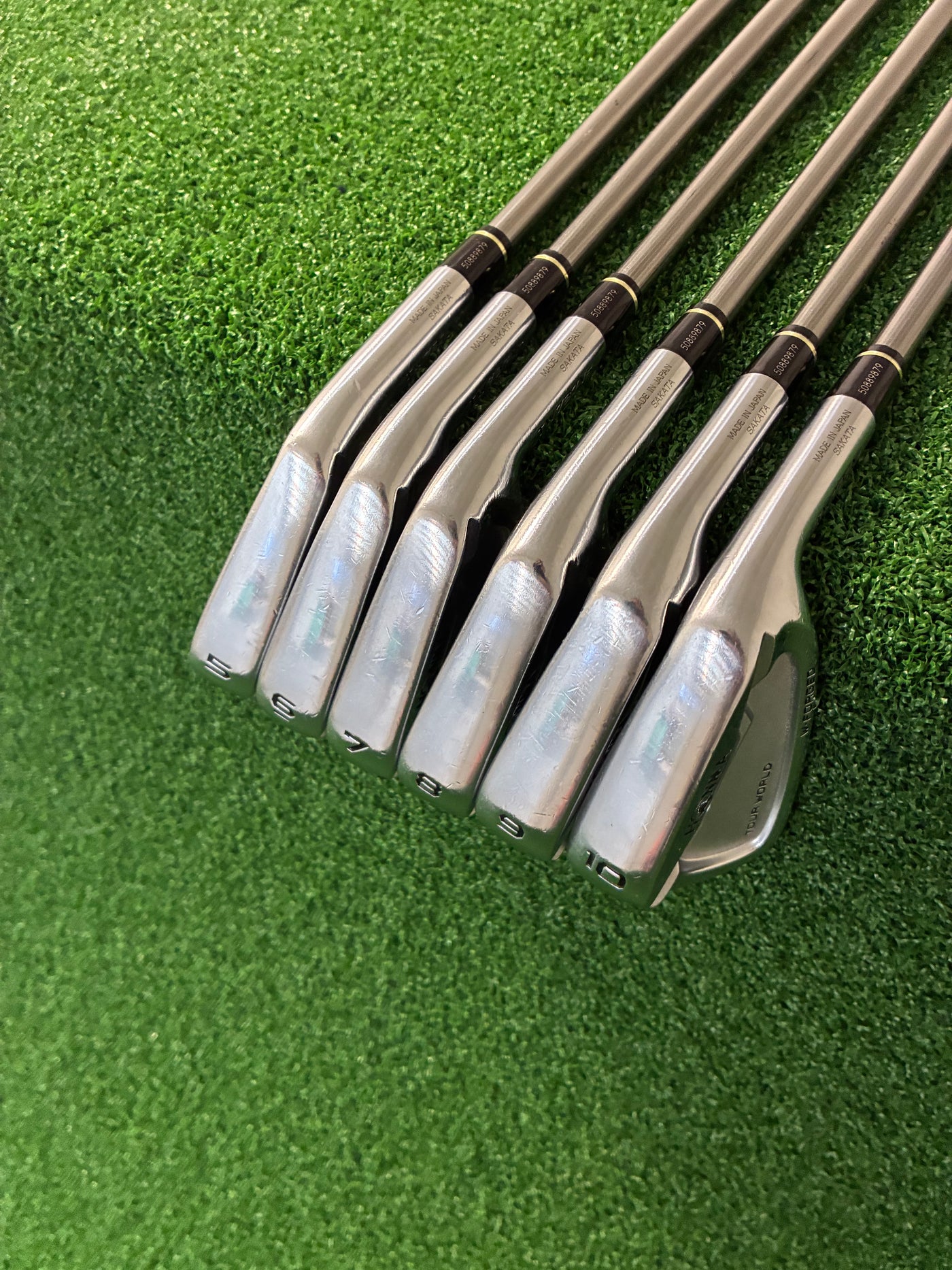 Honma Tour World TW737VS 5-PW (Stiff)