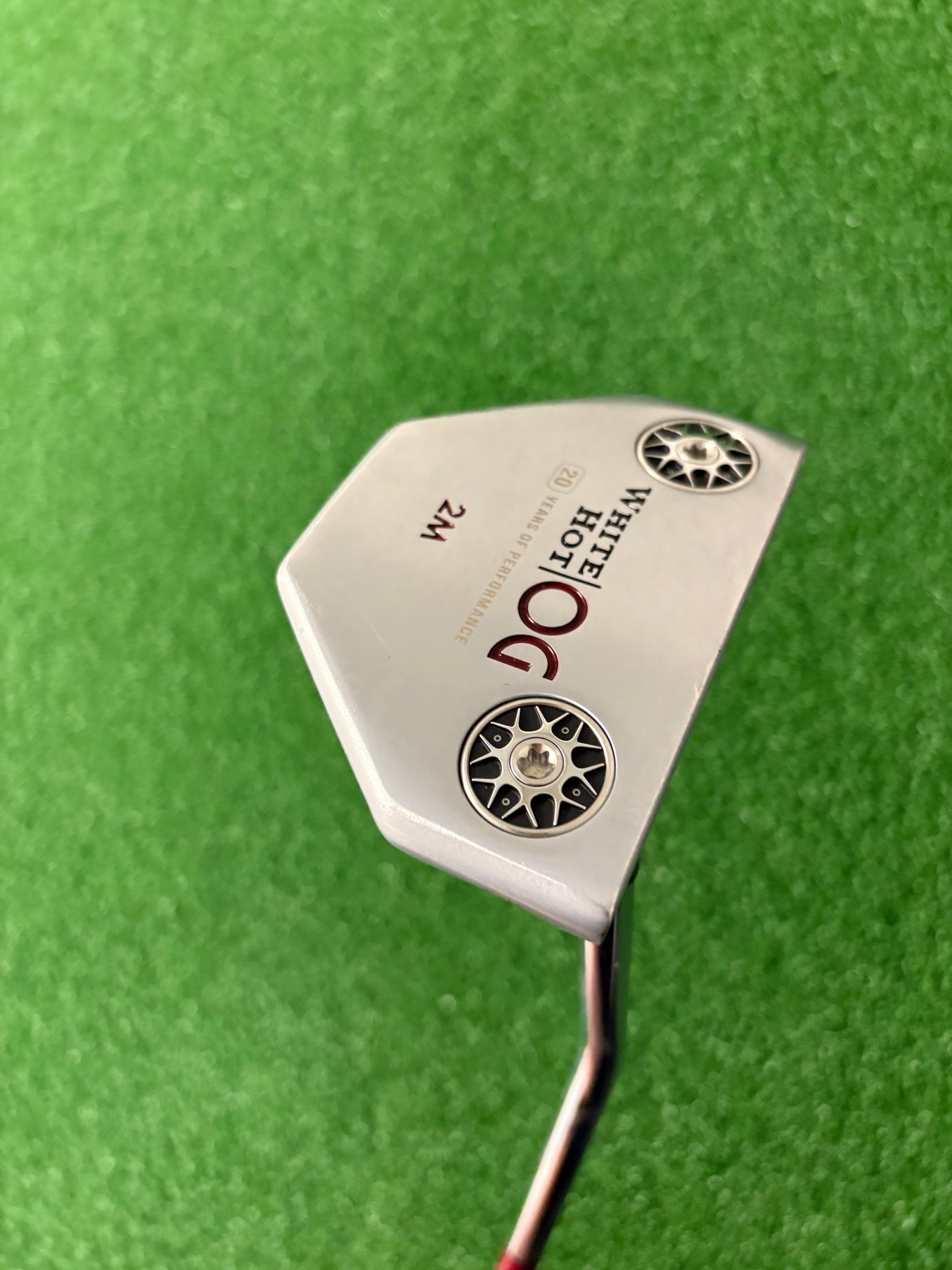 Odyssey White Hot OG #2M (34")