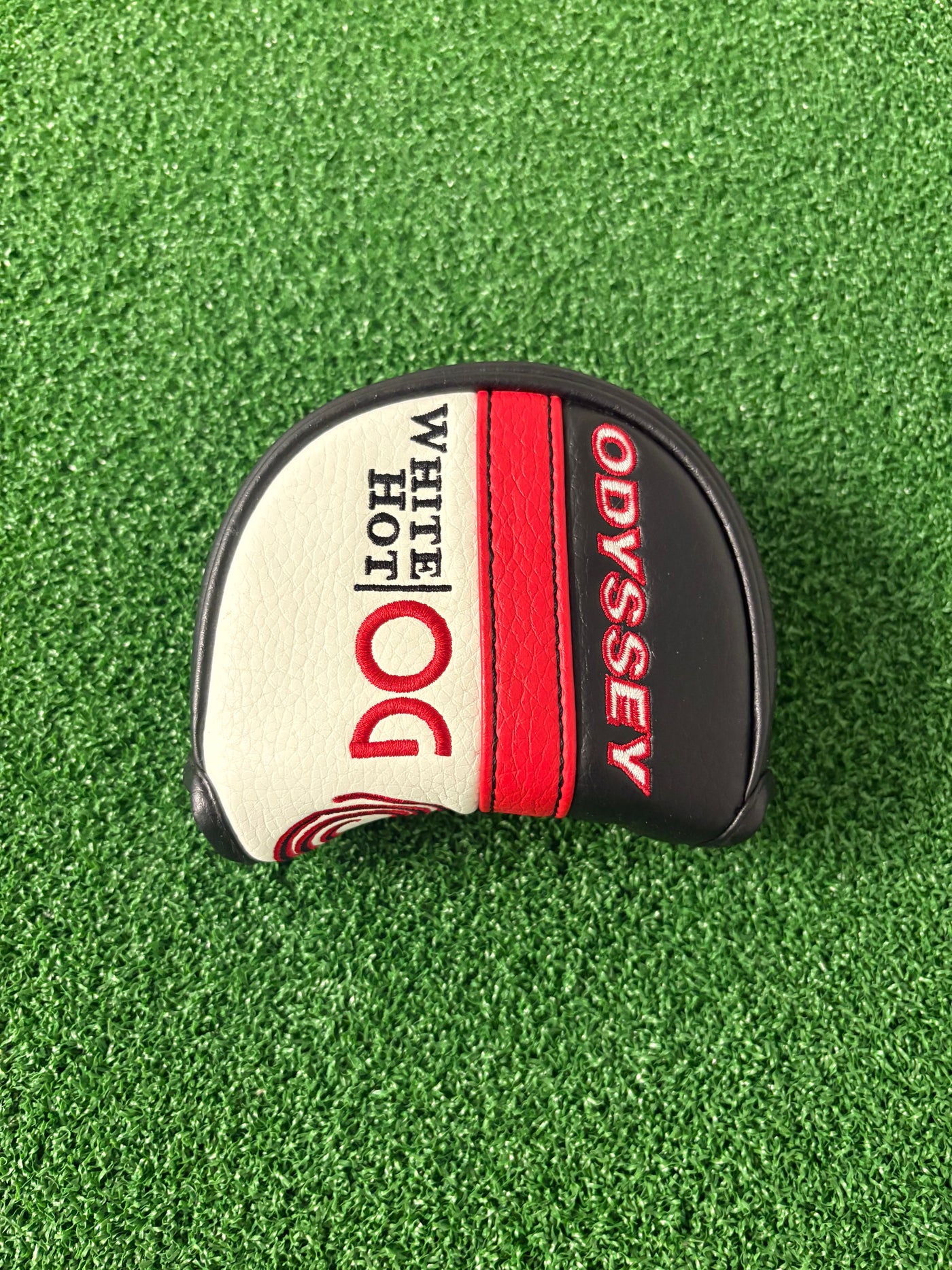 Odyssey White Hot OG #2M (34")
