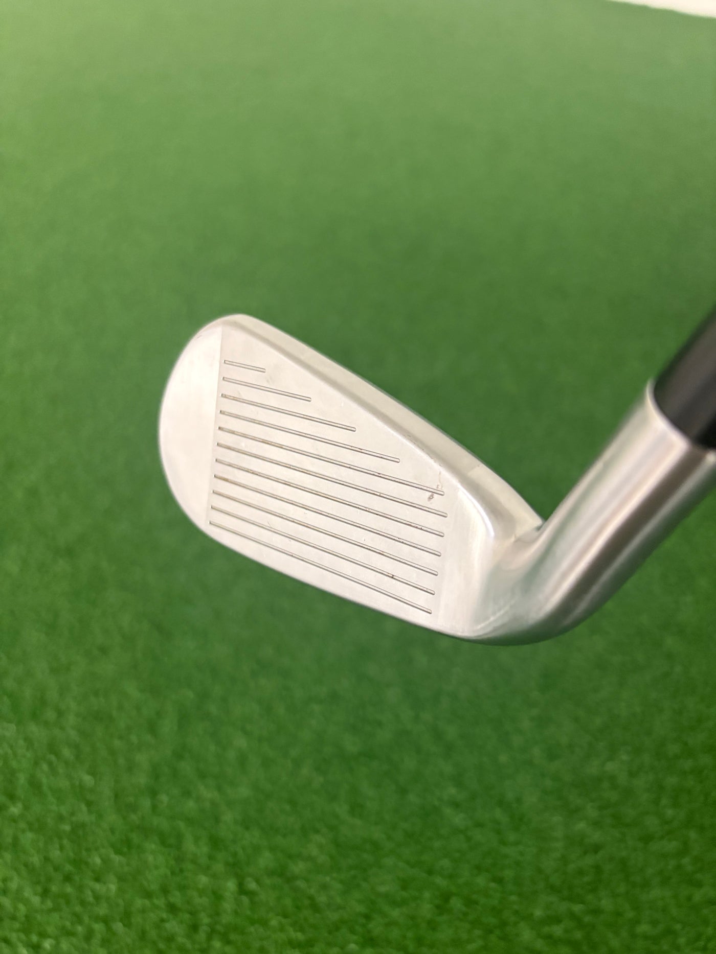 Taylormade Sim DHY 22* 4 Utility Iron (Stiff)