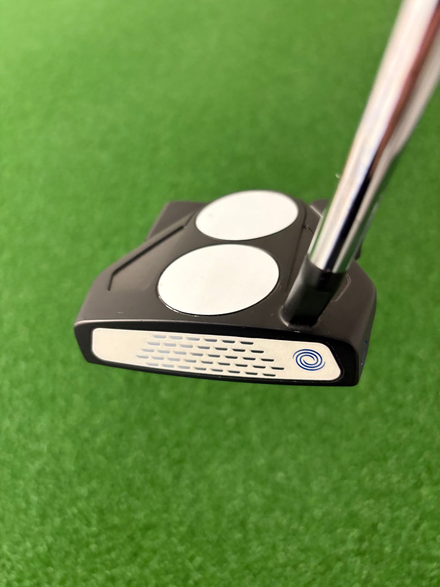 Odyssey 2-Ball Ten S (33")