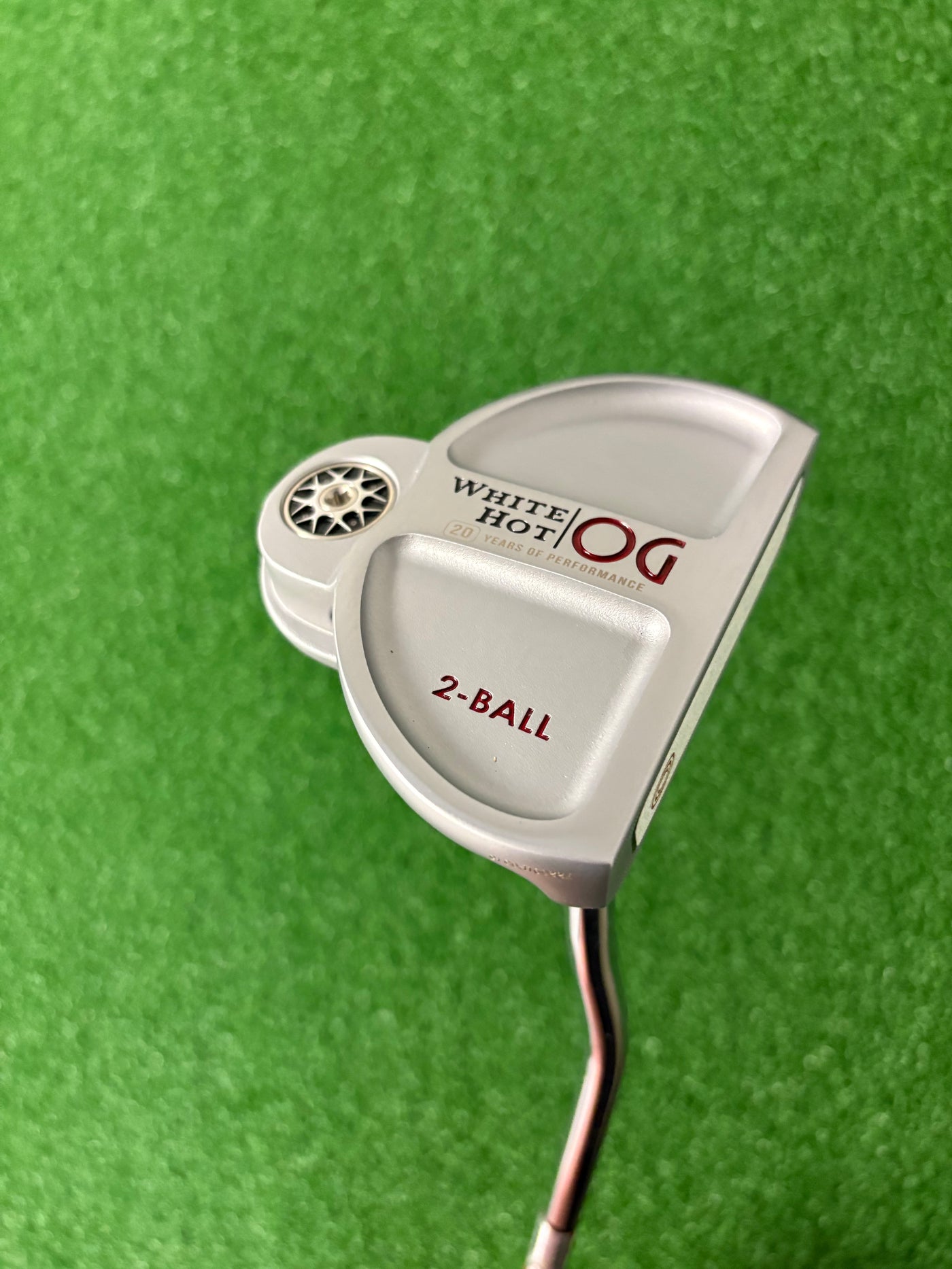 Odyssey White Hot OG 2-Ball (34")