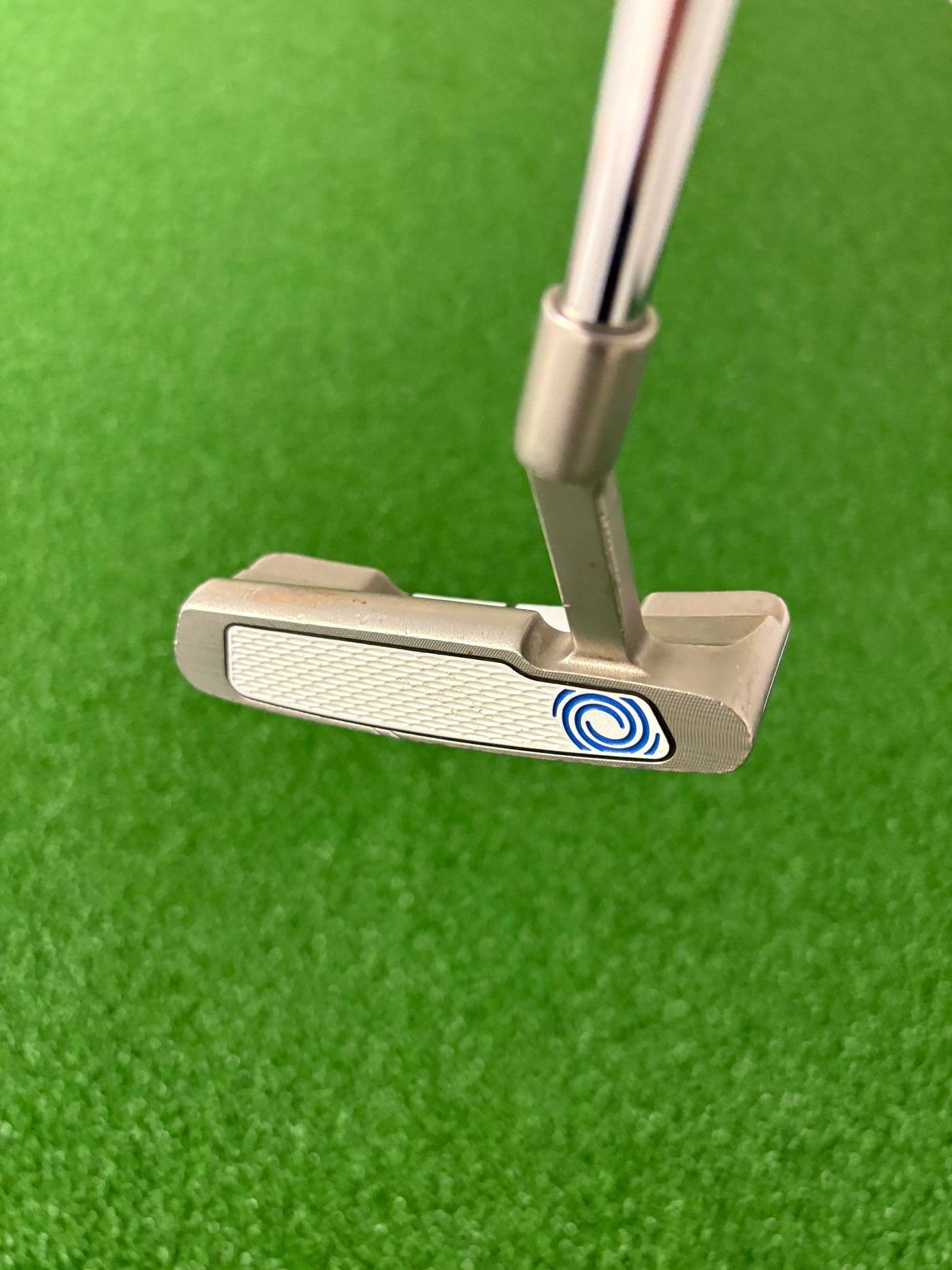 Odyssey White Hot RX #1W (34")