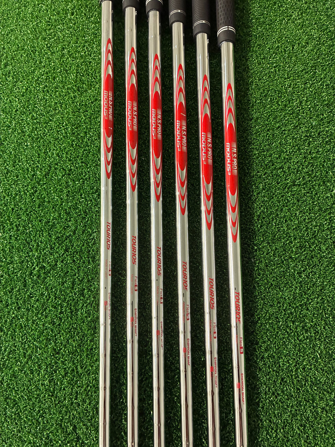 Honma Tour World TW737VS 5-PW (Stiff)
