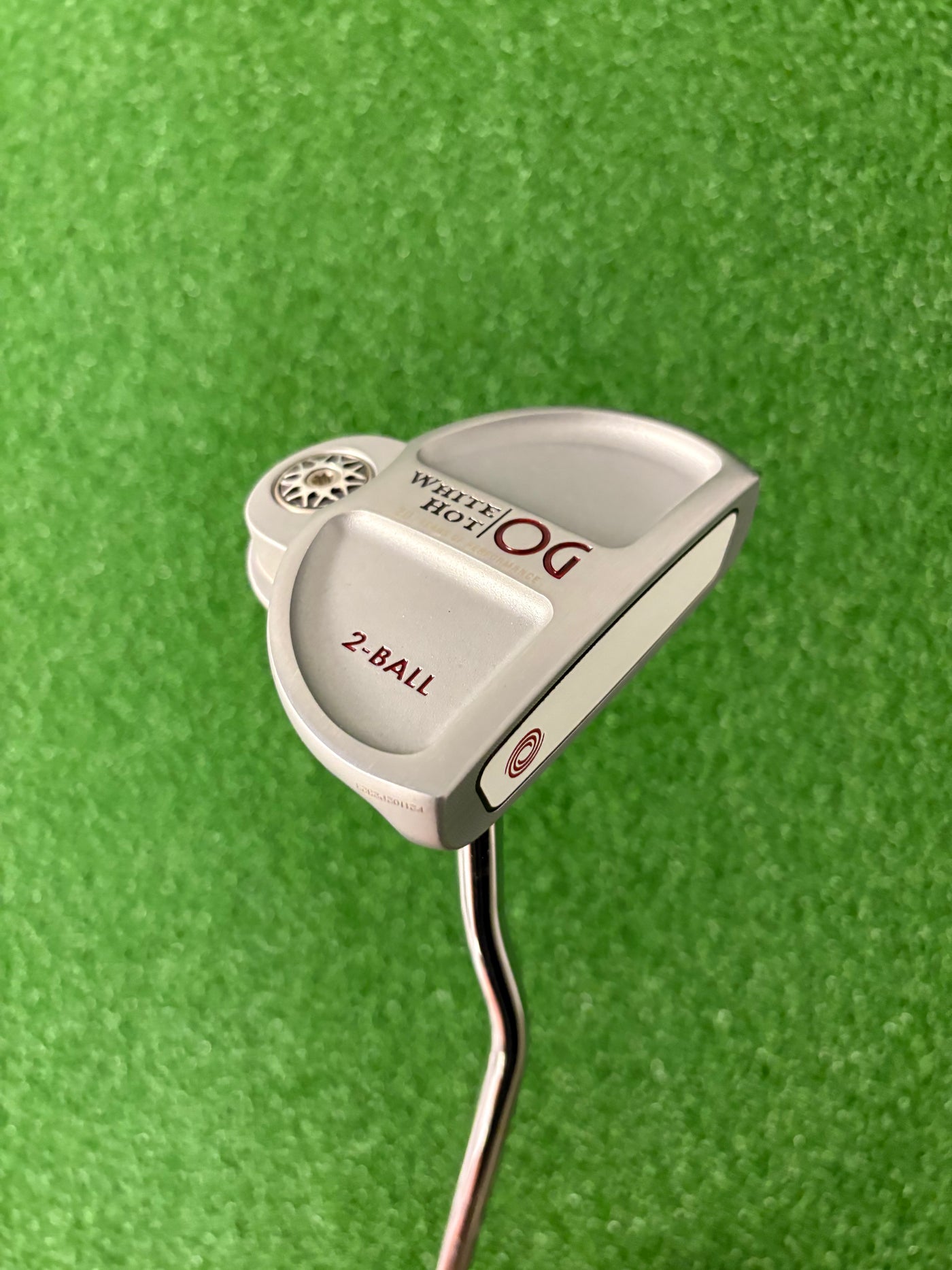 Odyssey White Hot OG 2-Ball (33")