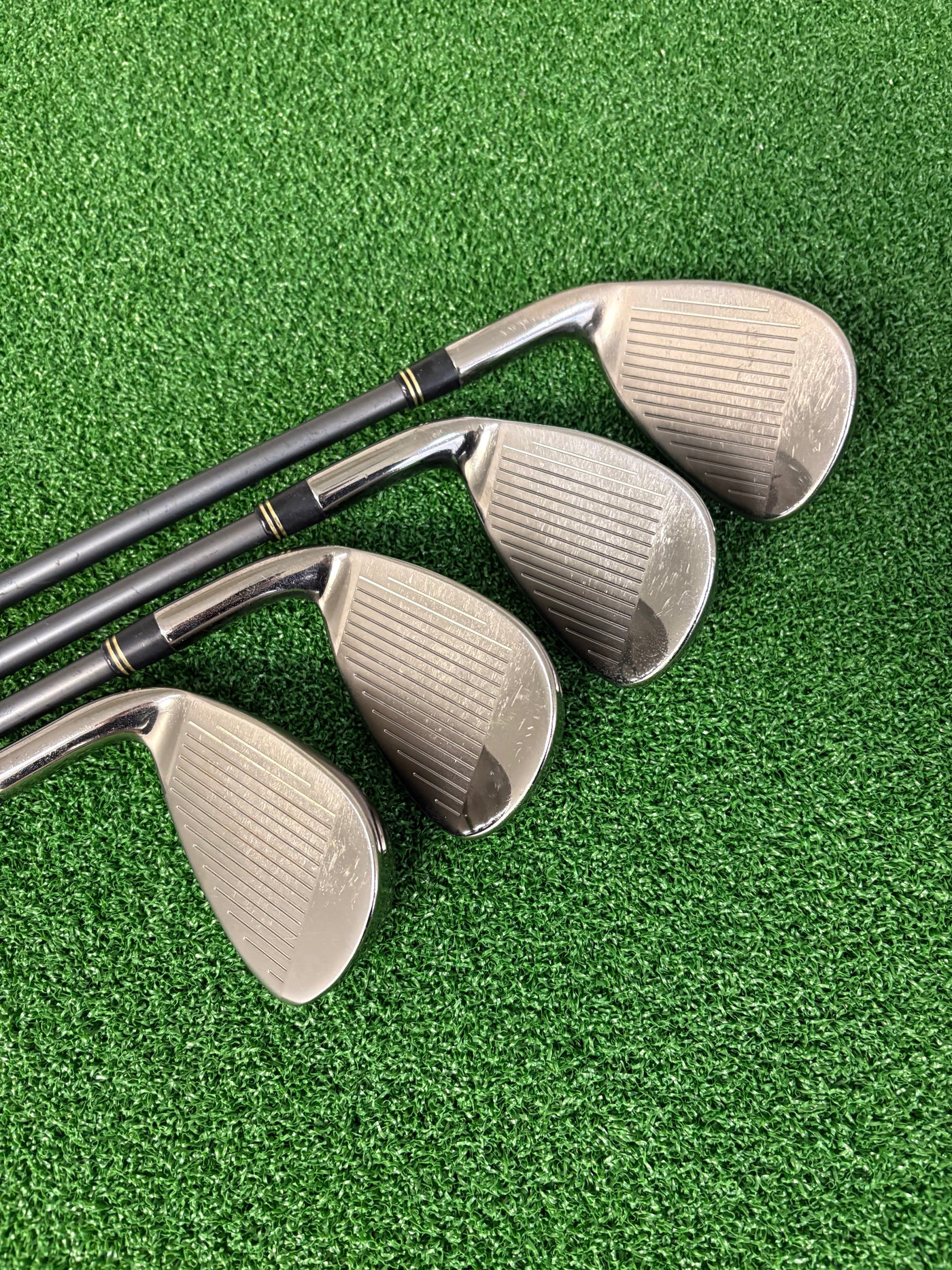 Taylormade XR (2008) 5-PW + AW + SW (Regular)