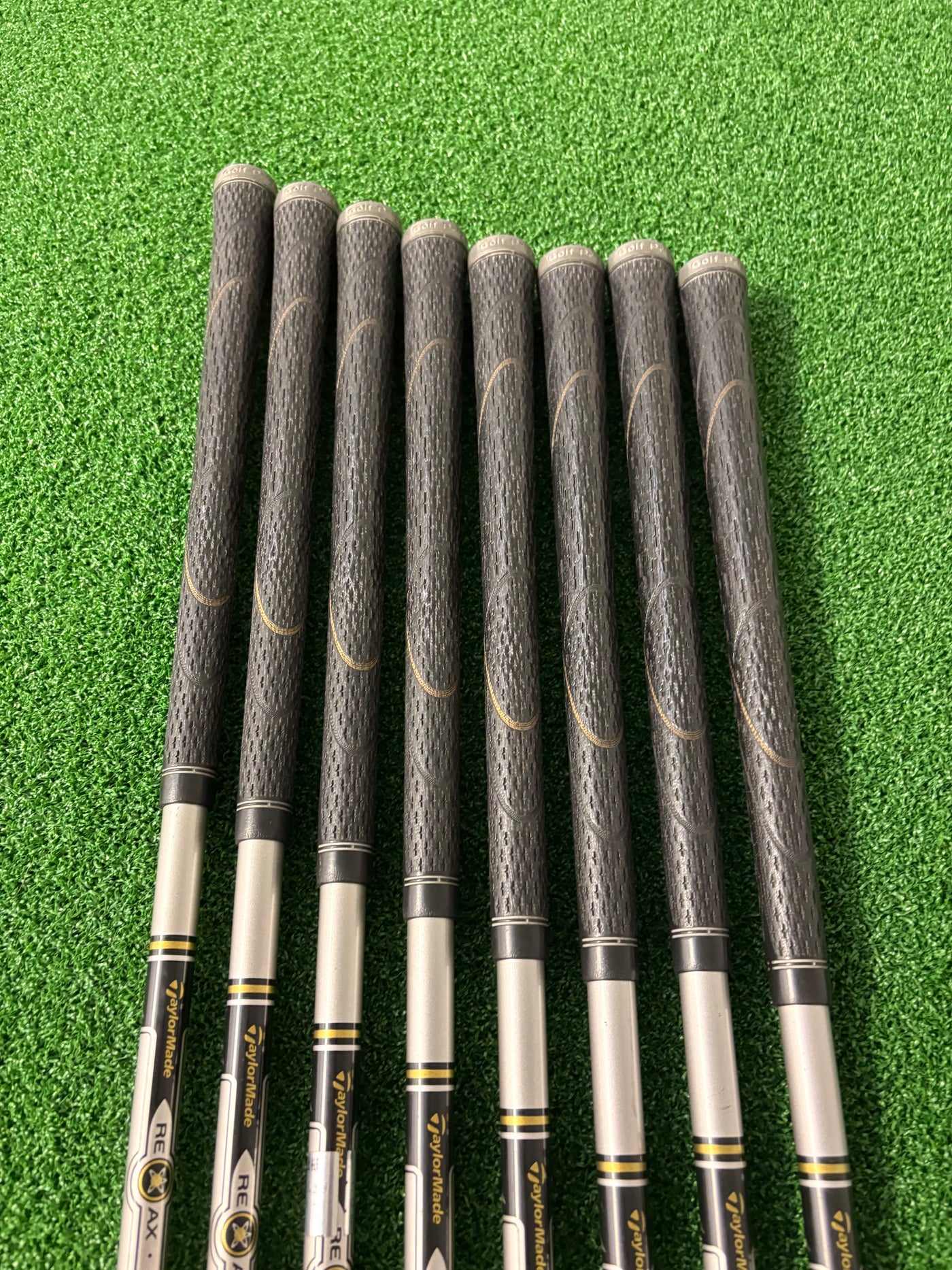 Taylormade XR (2008) 5-PW + AW + SW (Regular)