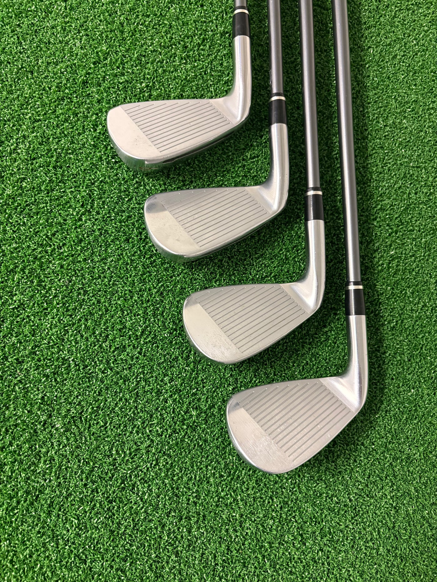 Taylormade Gloire F (2016) 6-PW + AW + SW (Stiff)