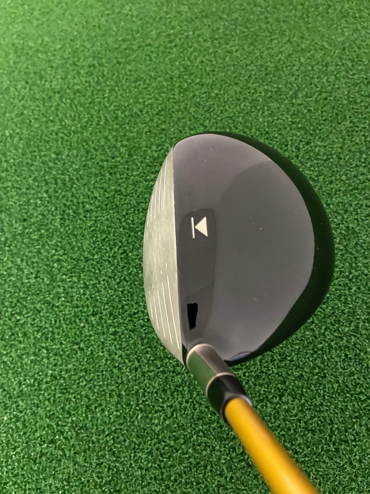 Titleist 907D2 8.5* (X-Stiff)