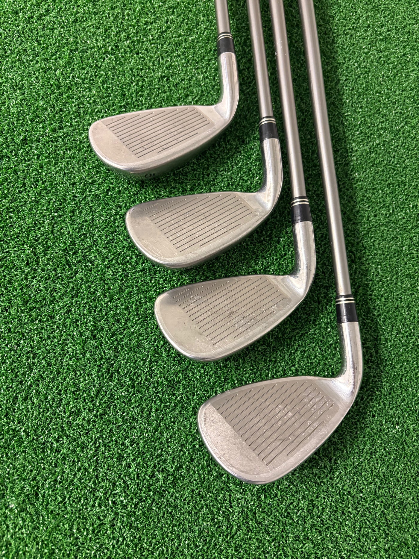 Taylormade R7 XR 5-PW + AW + SW (Regular)
