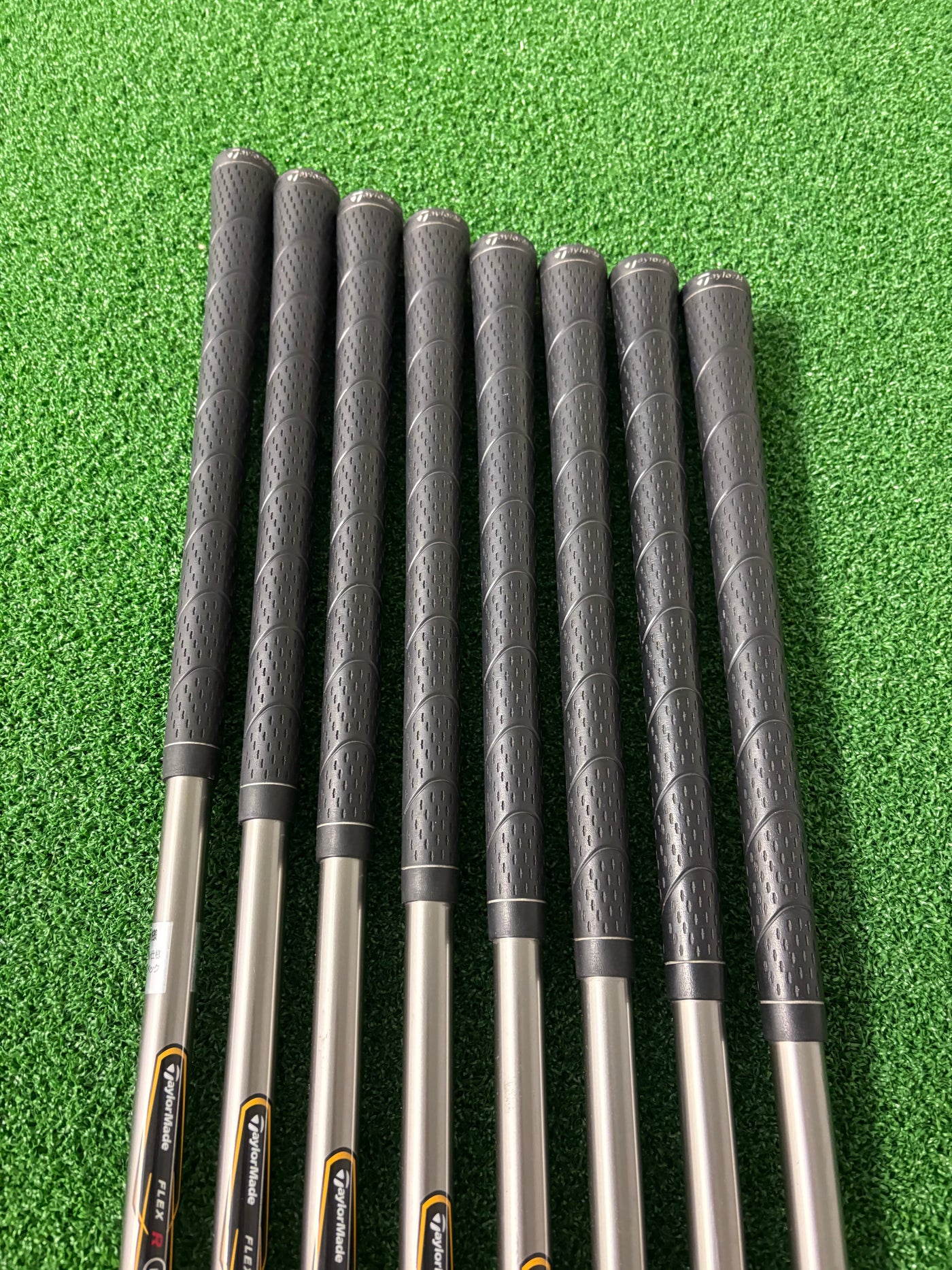 Taylormade R7 XR 5-PW + AW + SW (Regular)