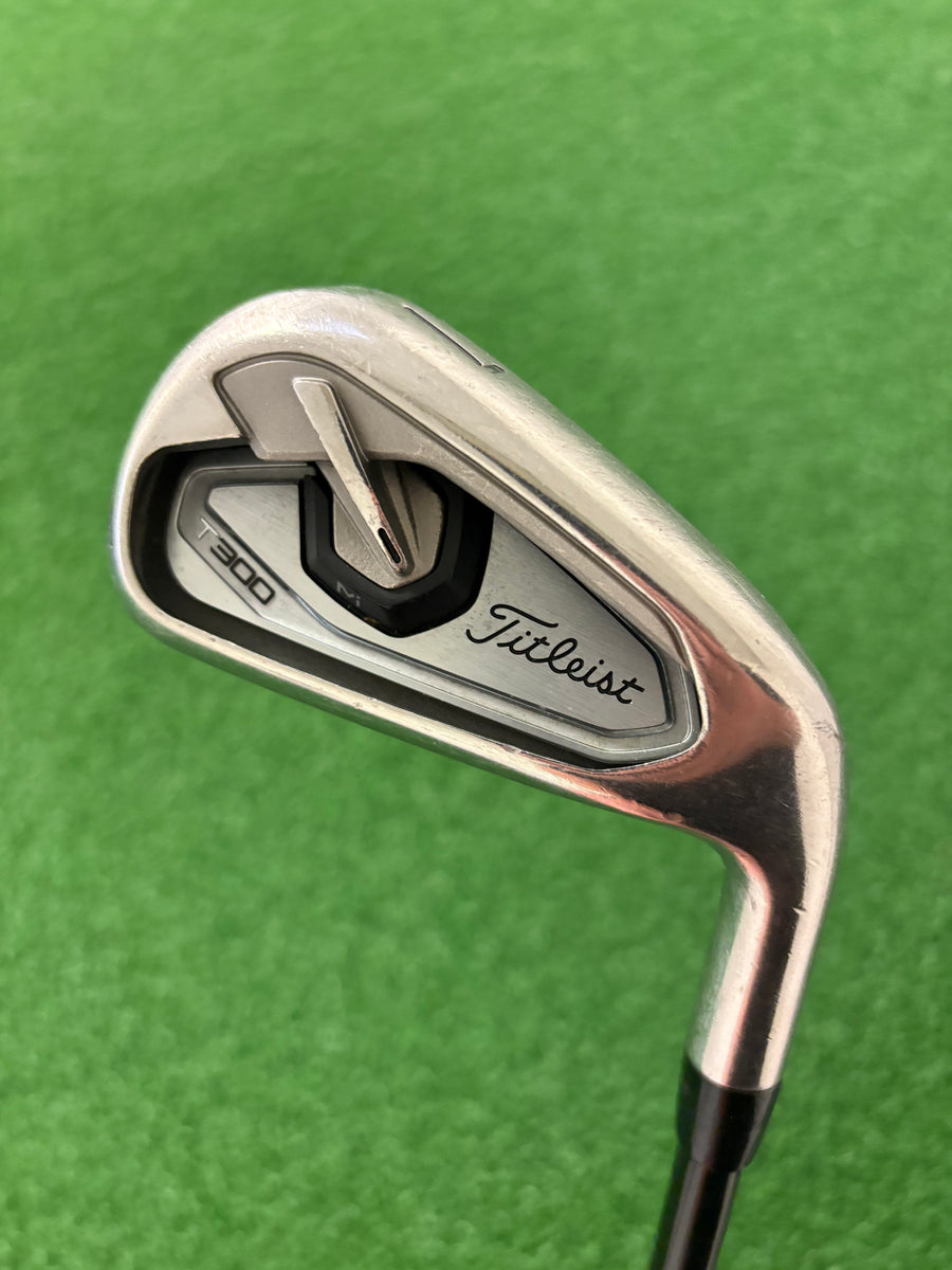 Titleist T-300 4-PW + 48* (Stiff)