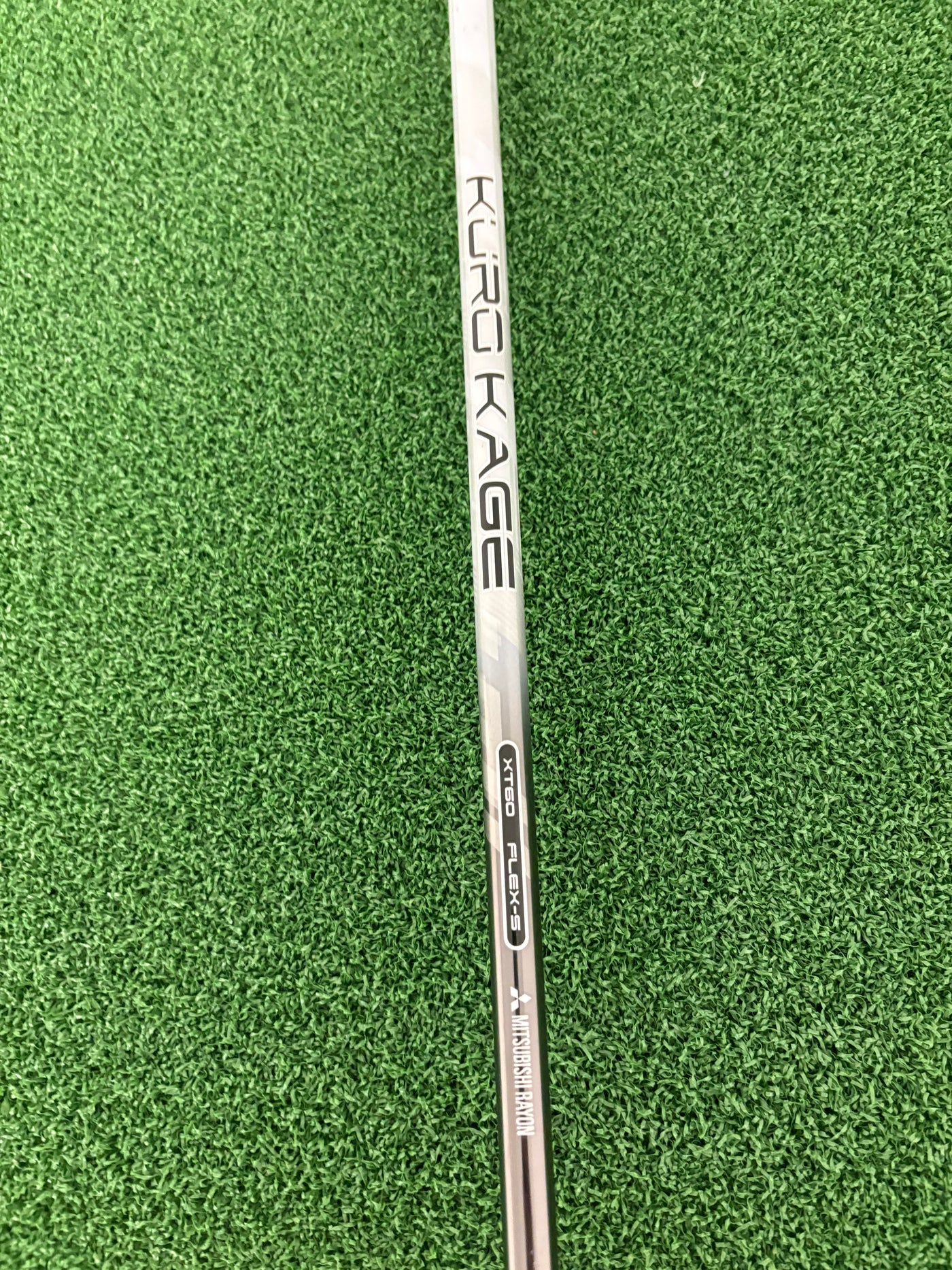 Titleist 915D2 9.5* (Stiff)