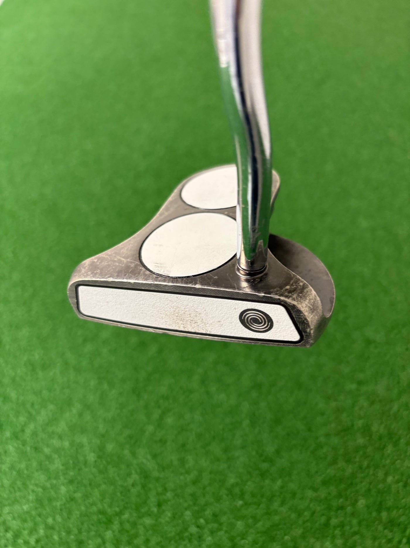 Odyssey White Ice 2-Ball (34")