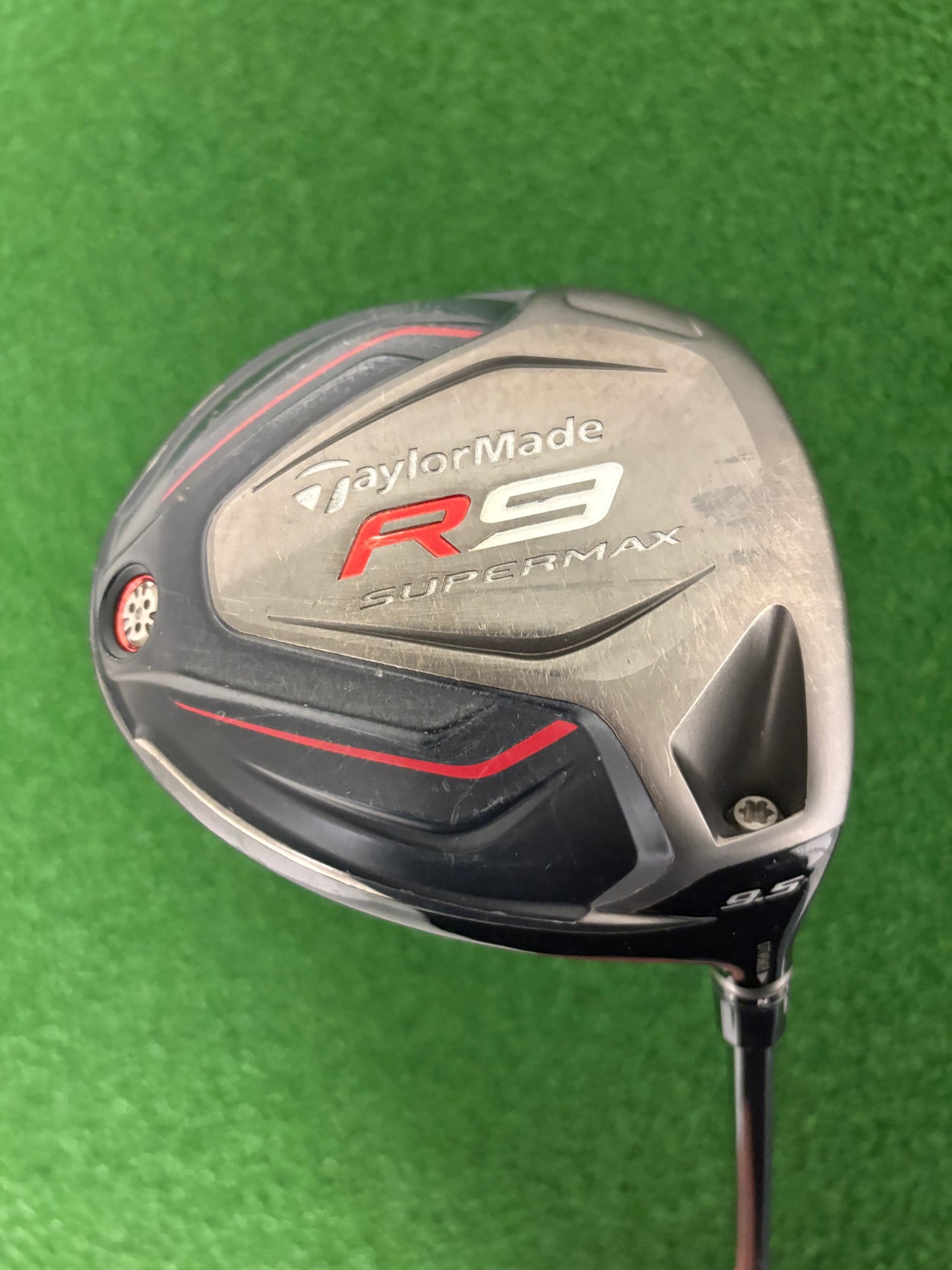 Taylormade R9 Supermax 9.5* (Stiff/Regular)