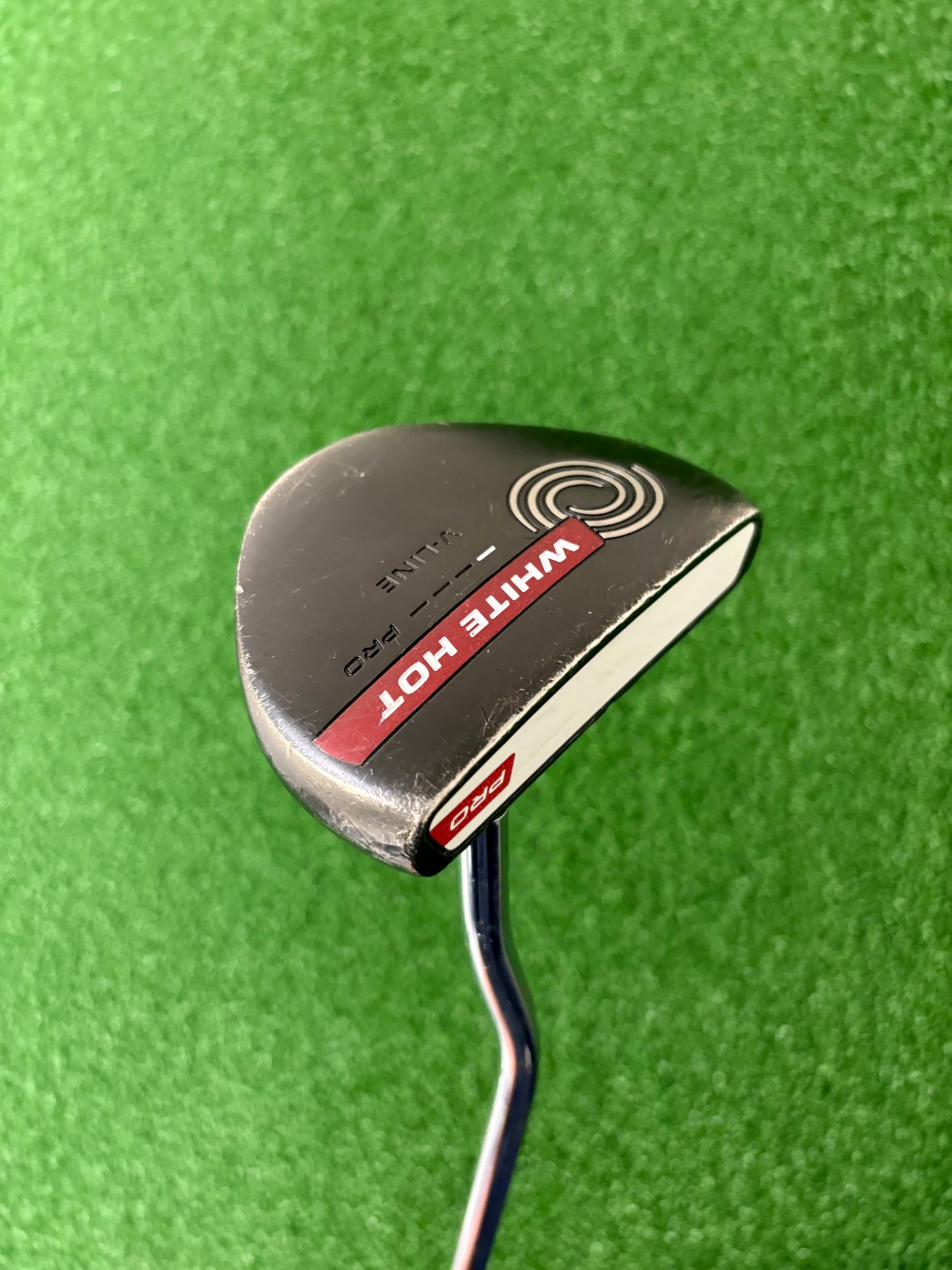 Odyssey White Hot Pro V-Line (34")