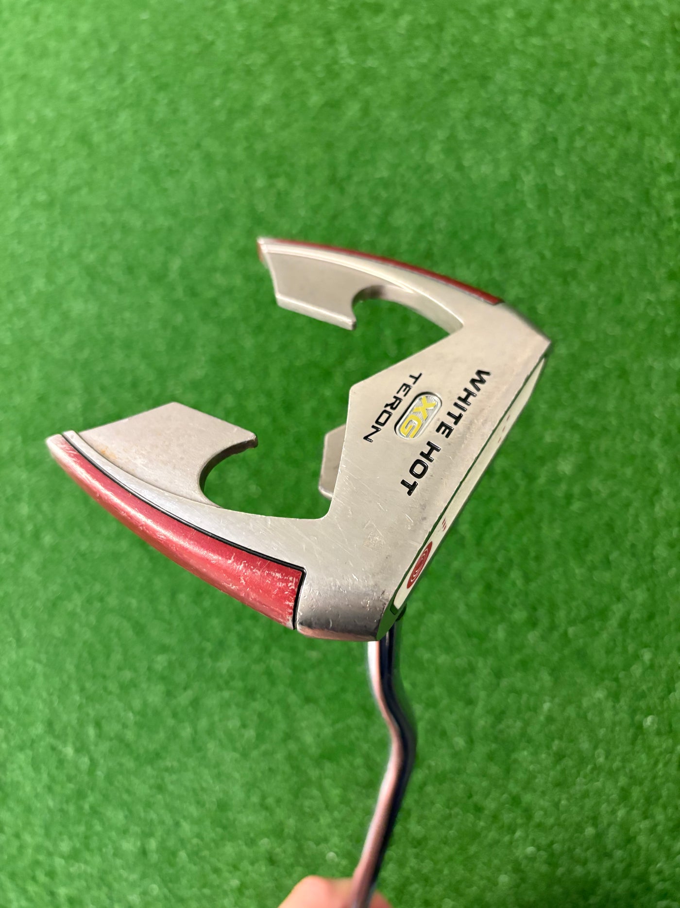 Odyssey White Hot XG Teron (34")