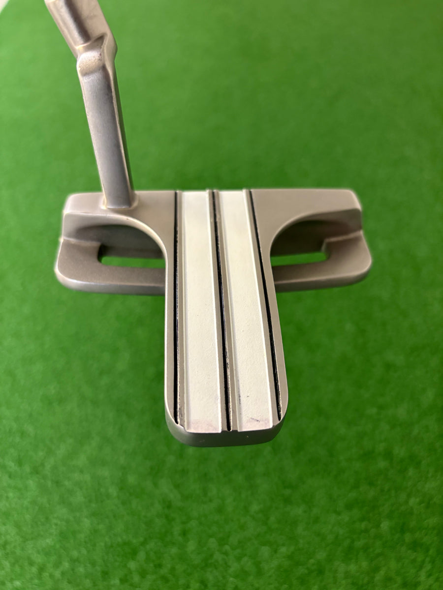 Odyssey White Hot XG Marksman (33")