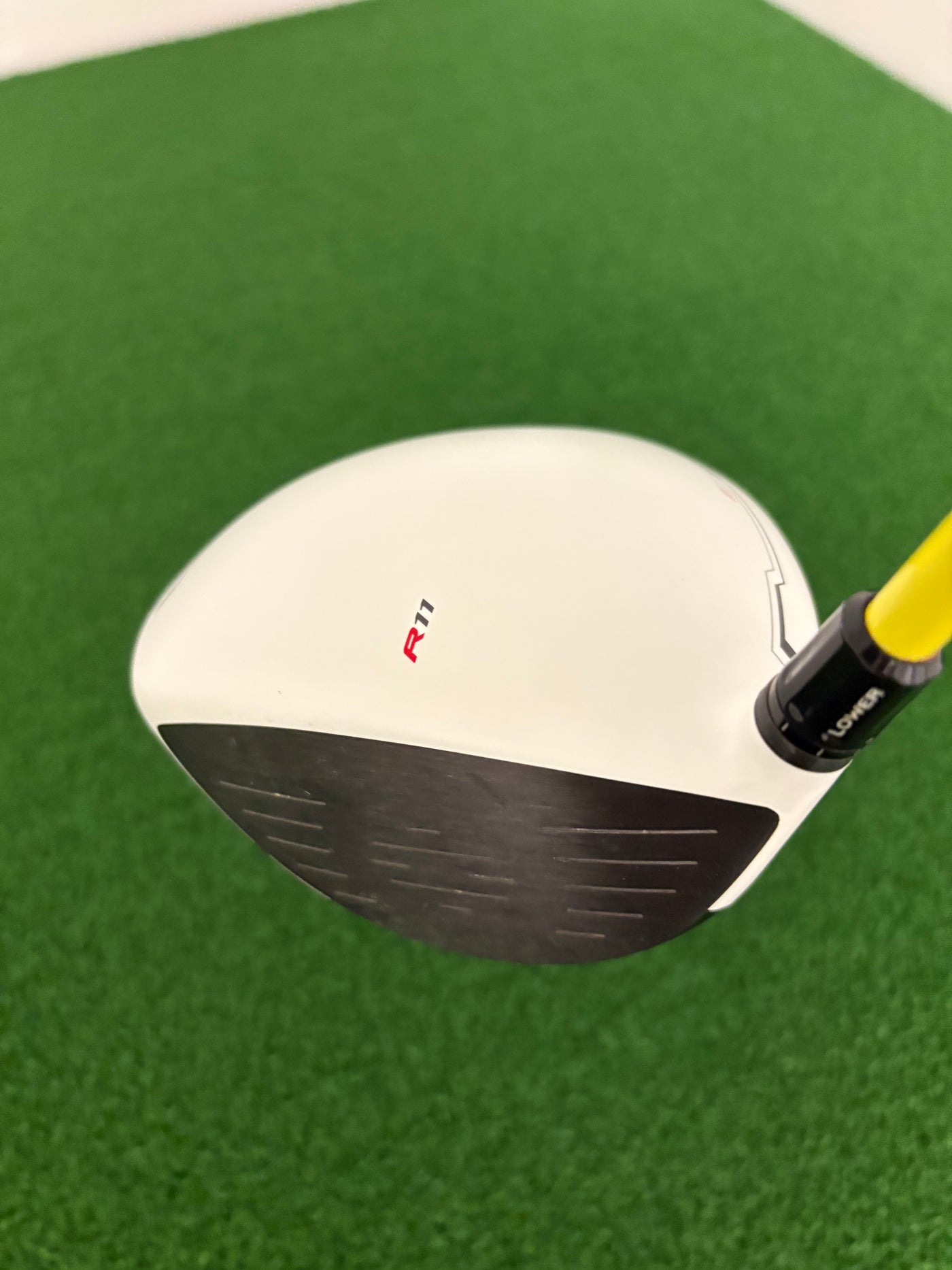 Taylormade R11S 9.0* (Stiff)