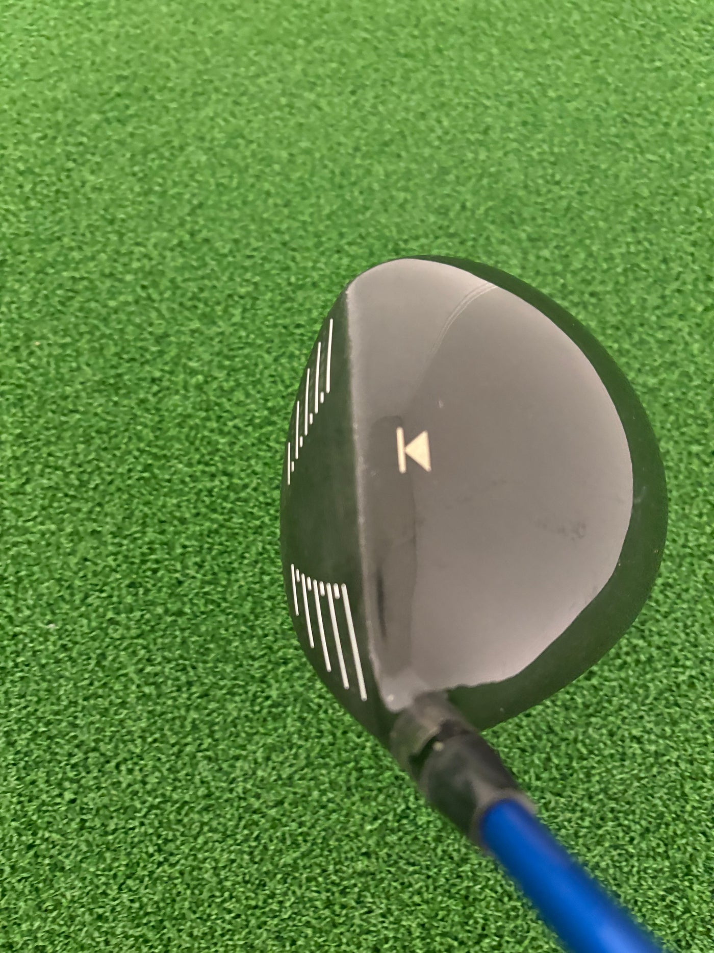 Titleist 913D3 9.5* (Stiff)