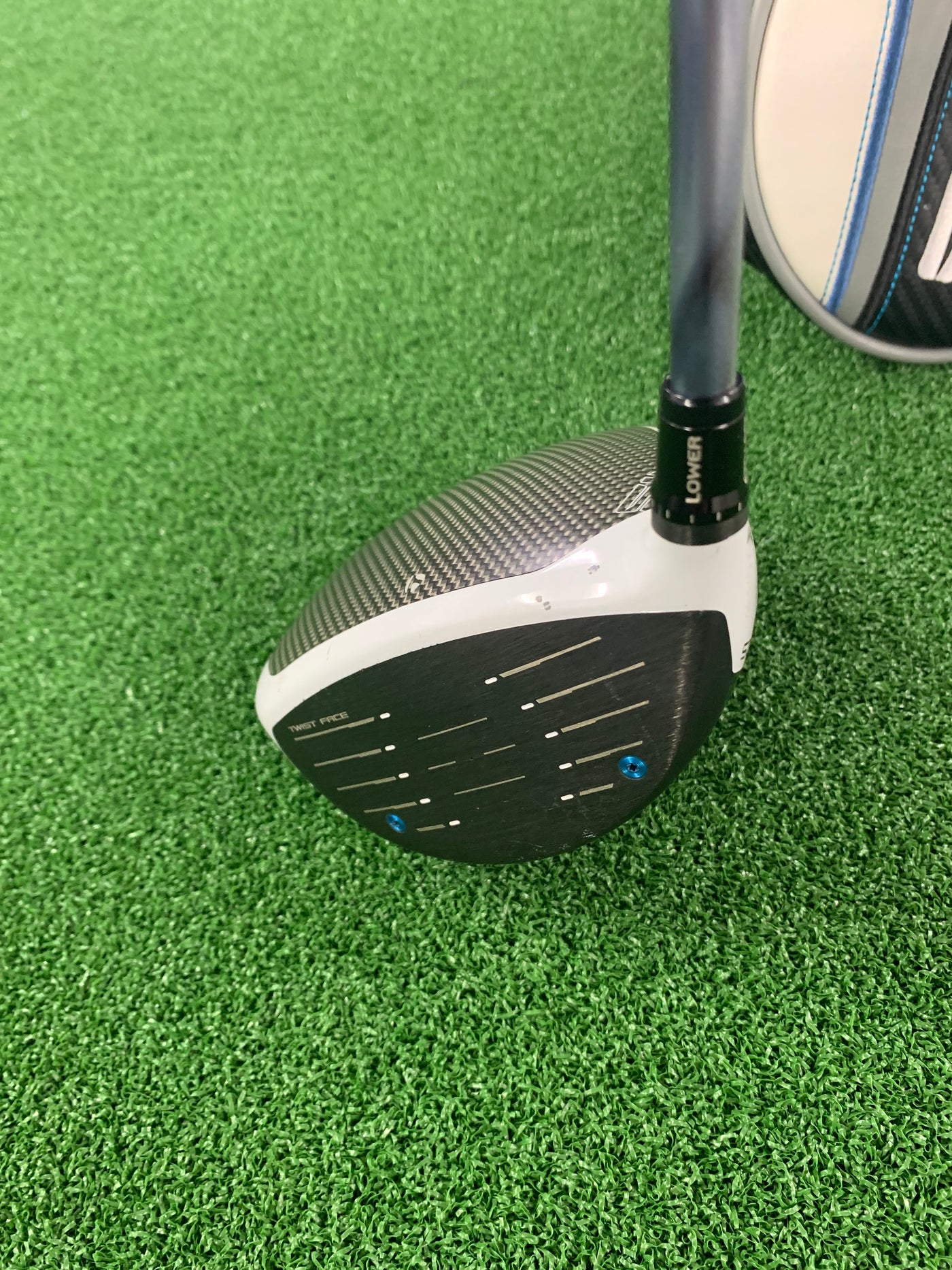 Taylormade Sim 10.5* (Stiff)