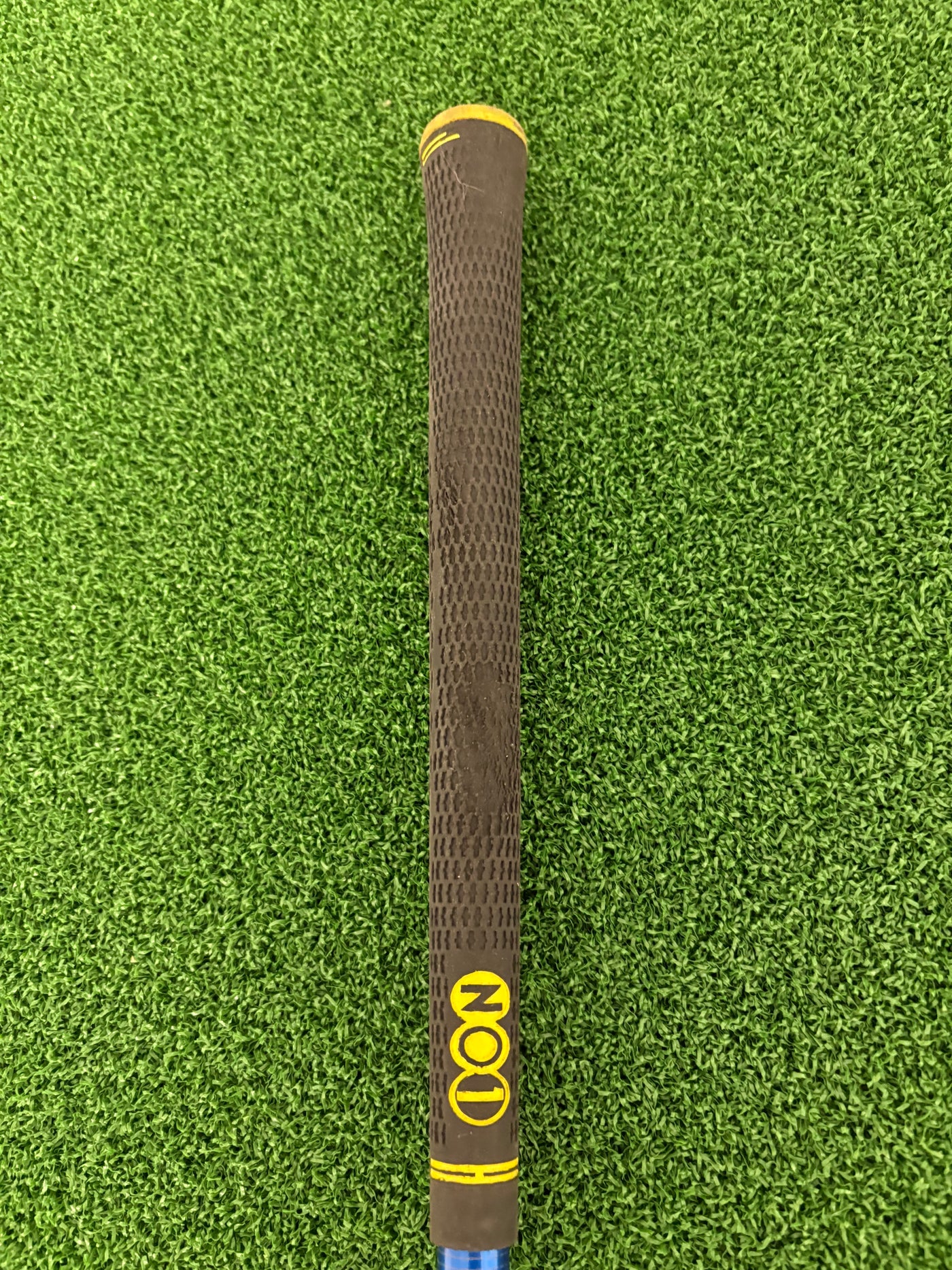 Titleist 913D3 9.5* (Stiff)