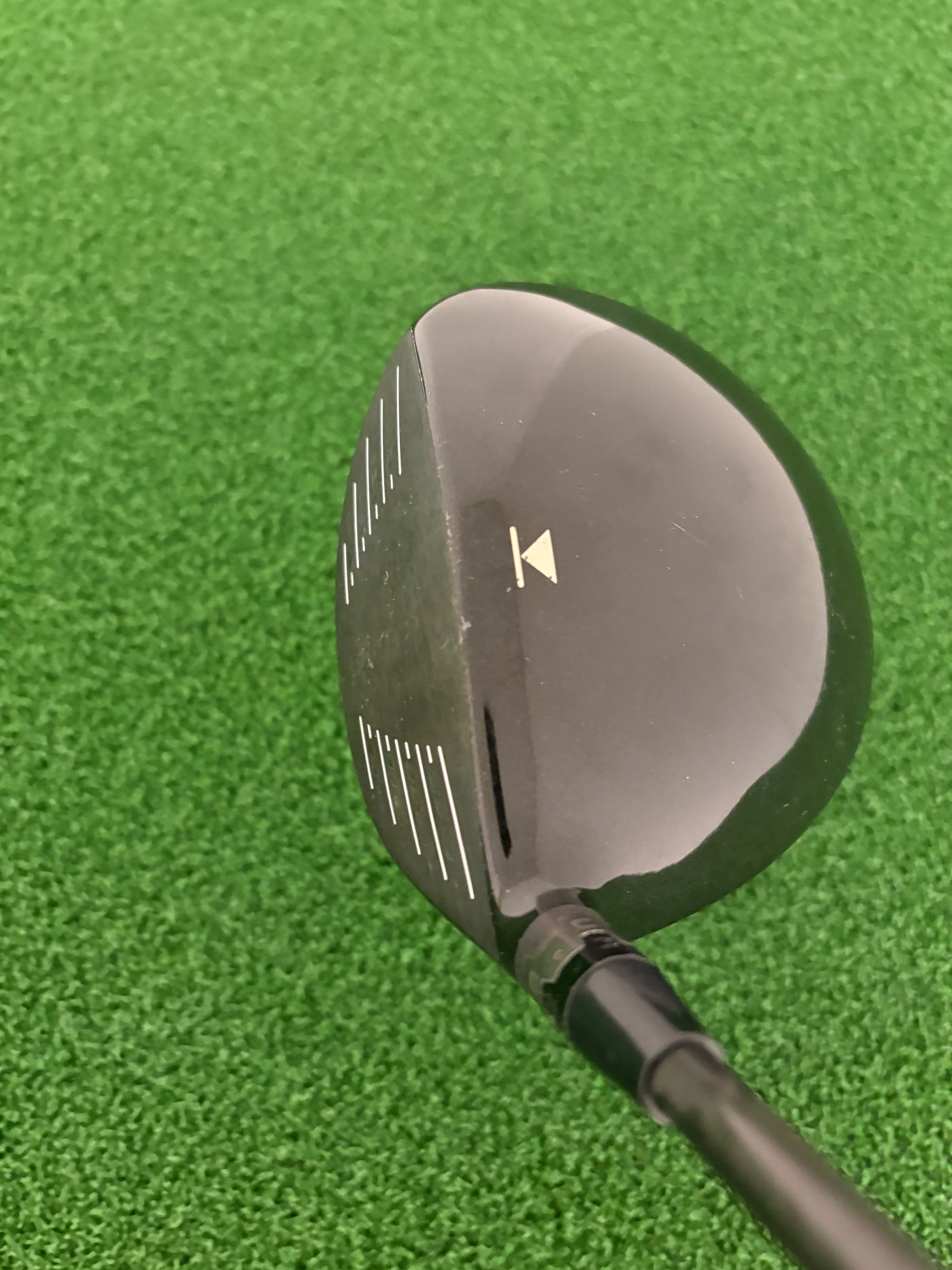 Titleist 913D2 9.5* (Stiff)