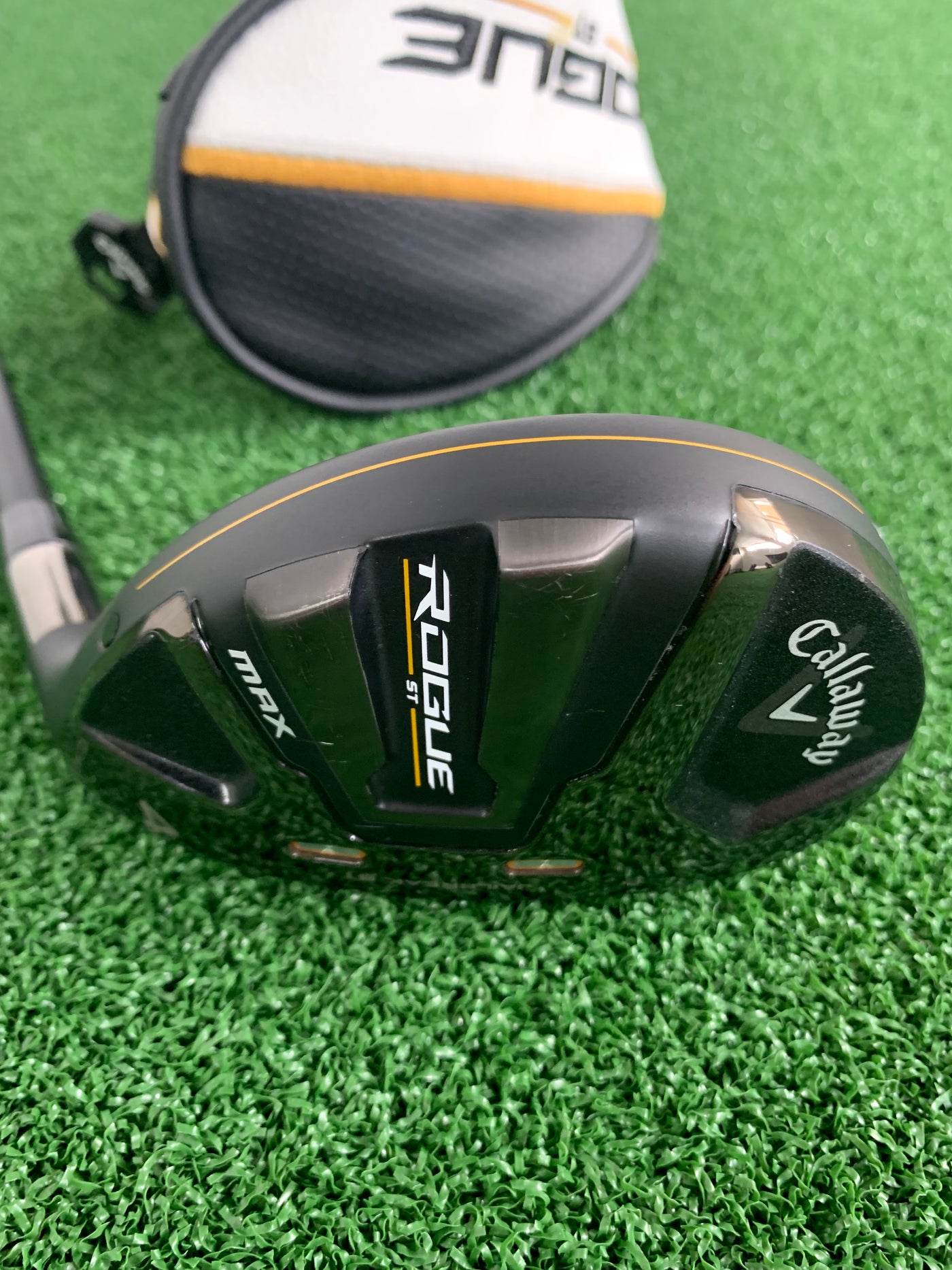 Callaway Rogue ST Max 20* 4 Hybrid (Regular)