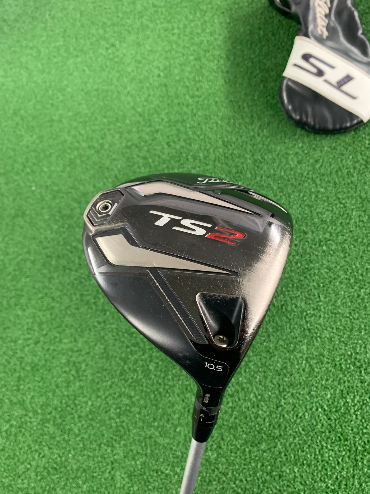 Titleist TS2 10.5* (Stiff)