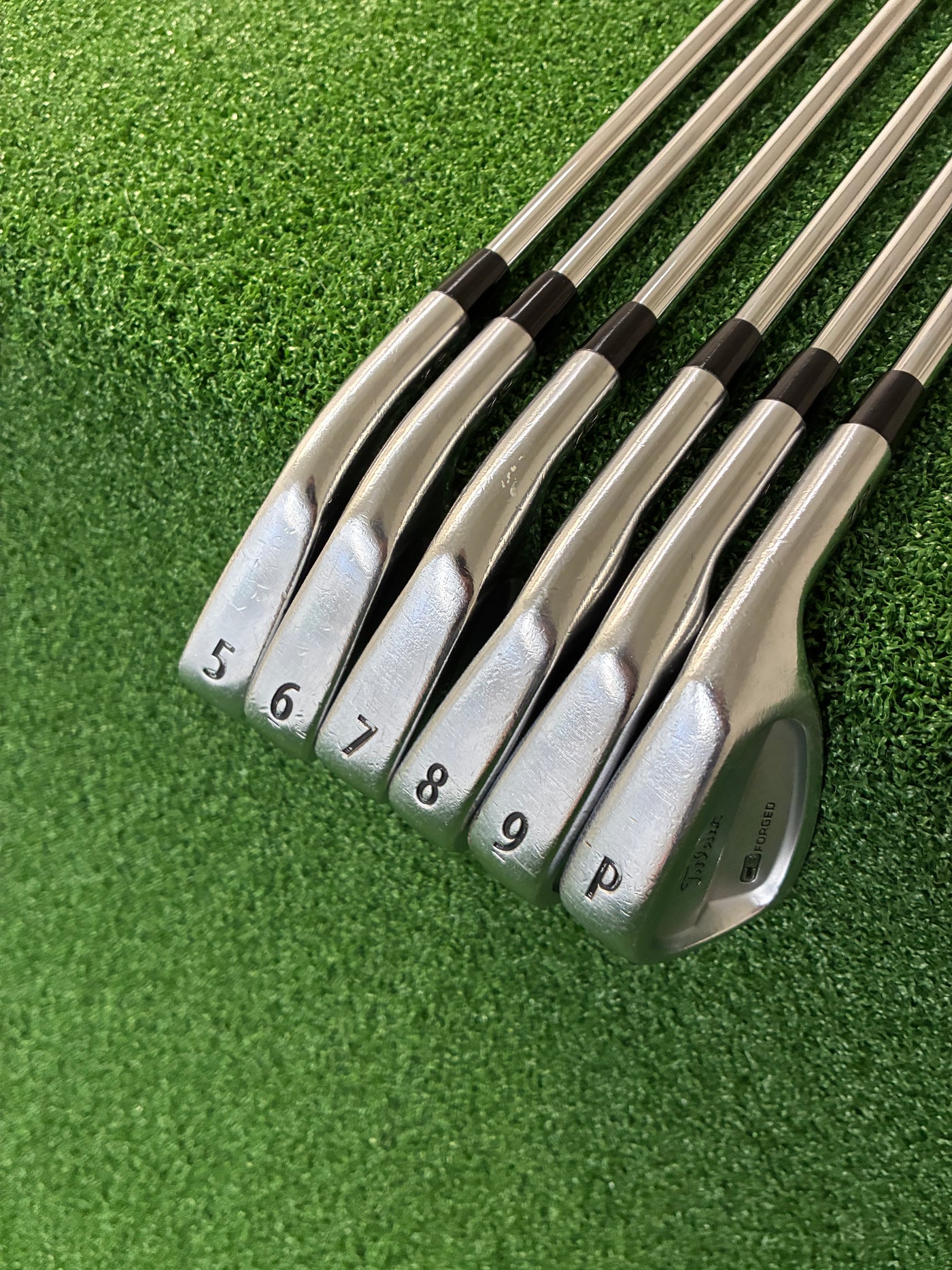 Titleist 712CB 5-PW (Stiff)