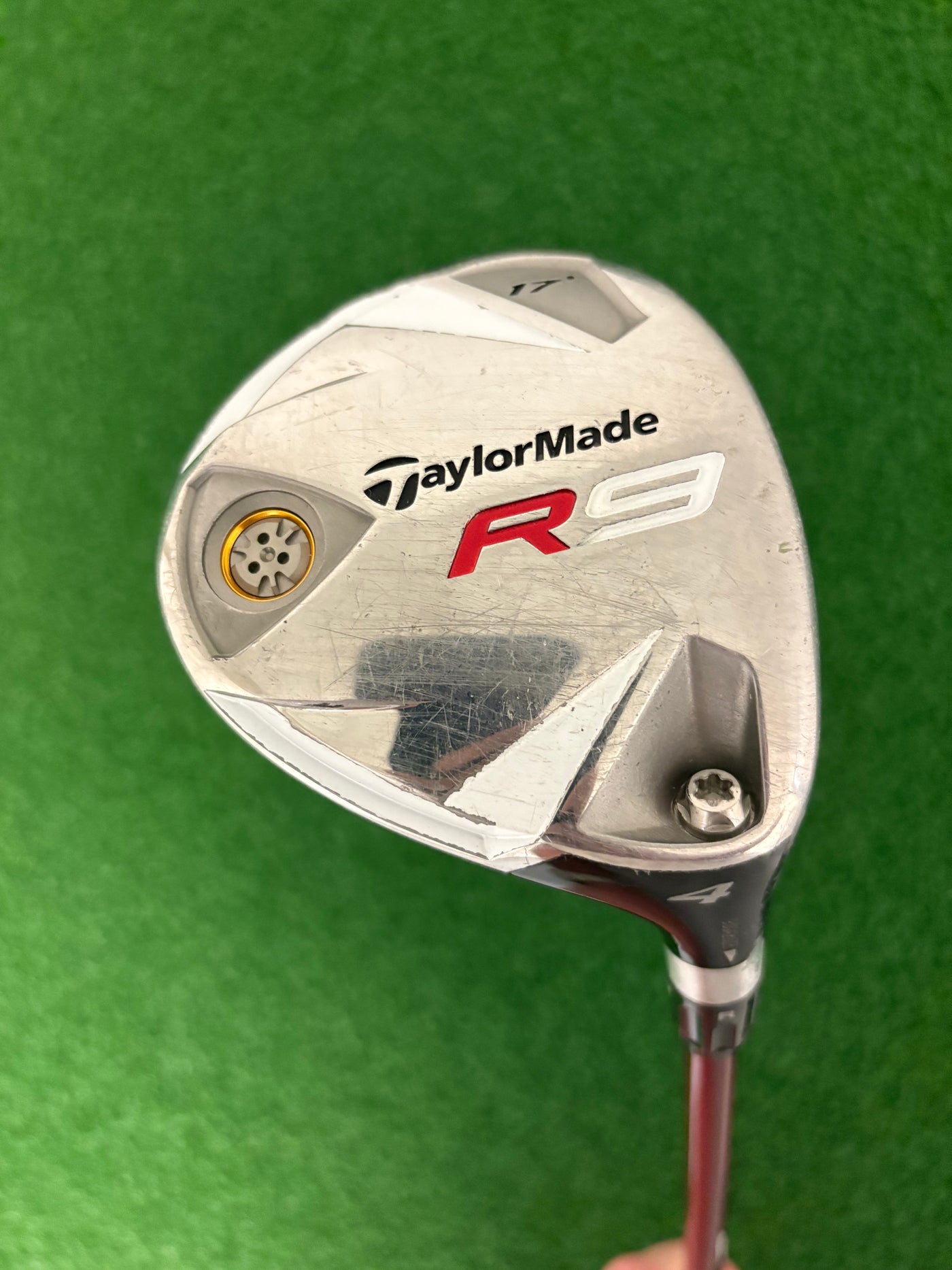 Taylormade R9 17* 4 Wood (Stiff)
