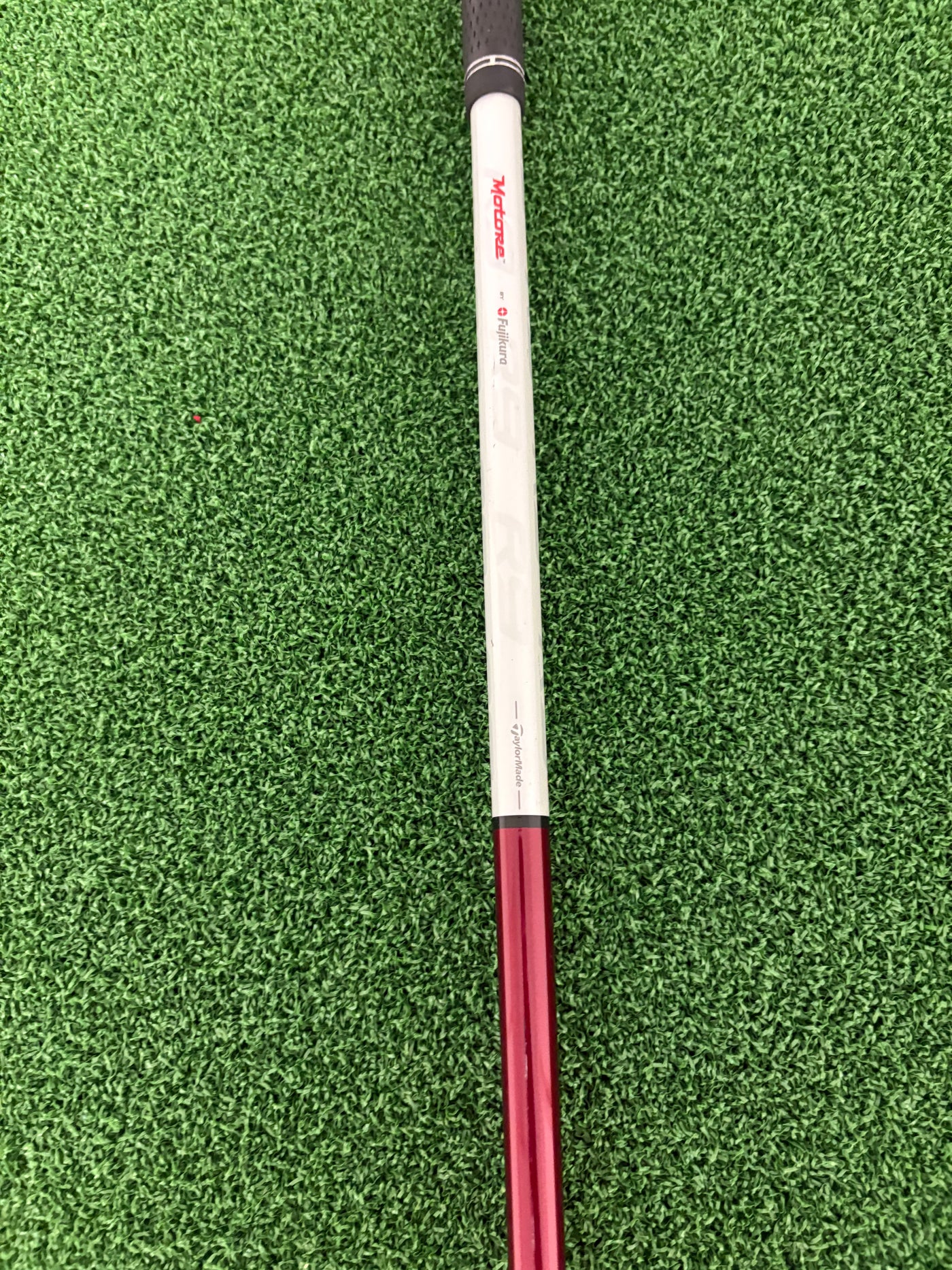 Taylormade R9 17* 4 Wood (Stiff)