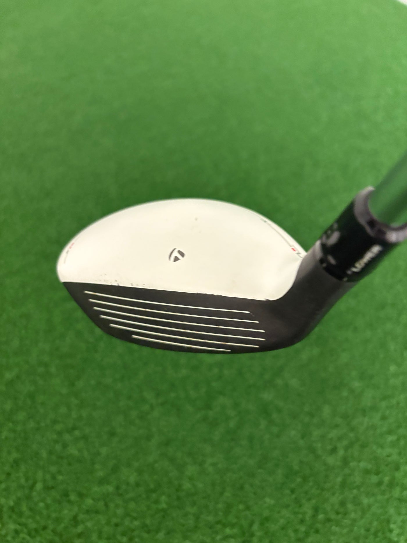 Taylormade Rescue 21* 4 Hybrid (Stiff)