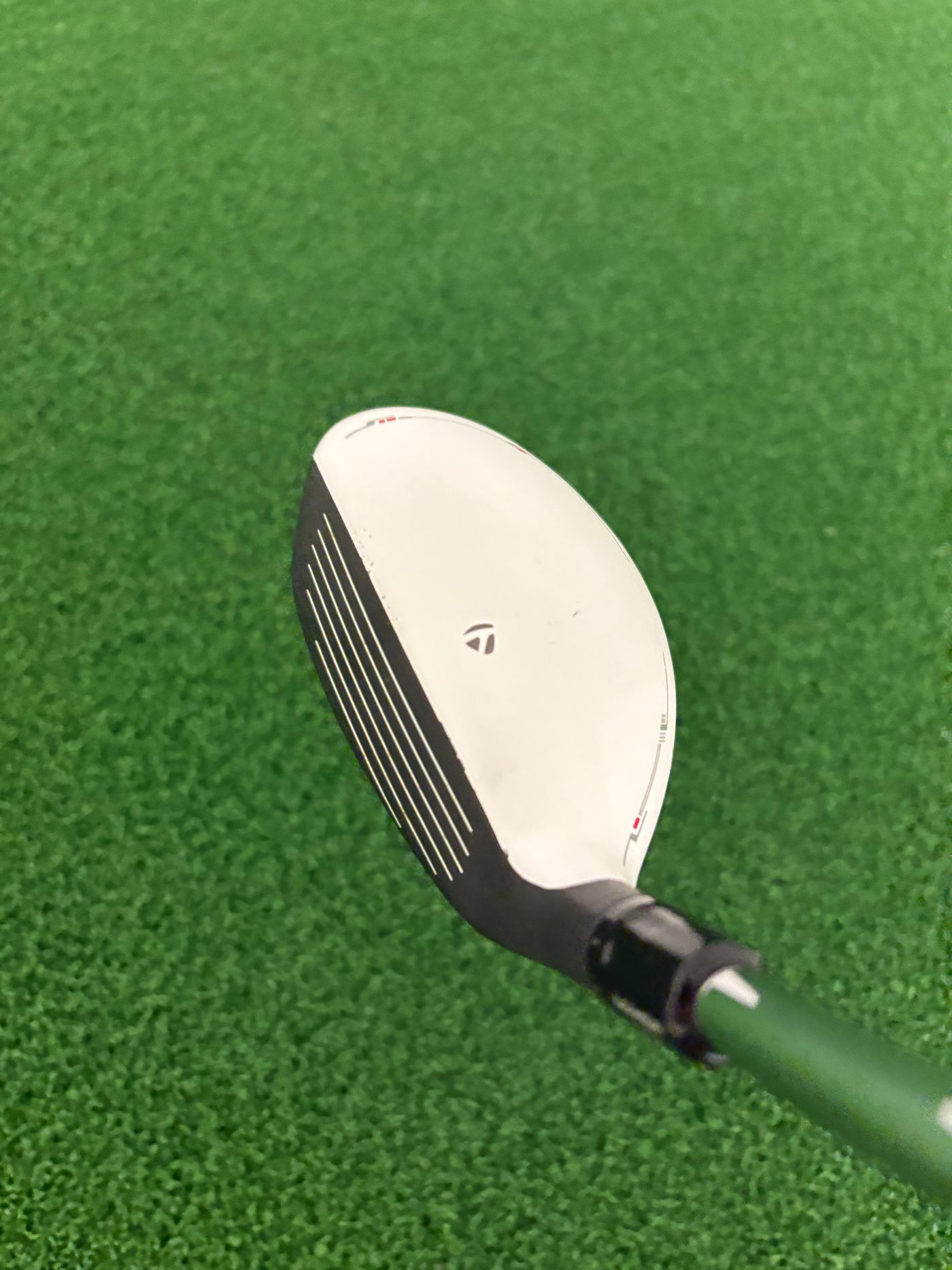 Taylormade Rescue 21* 4 Hybrid (Stiff)