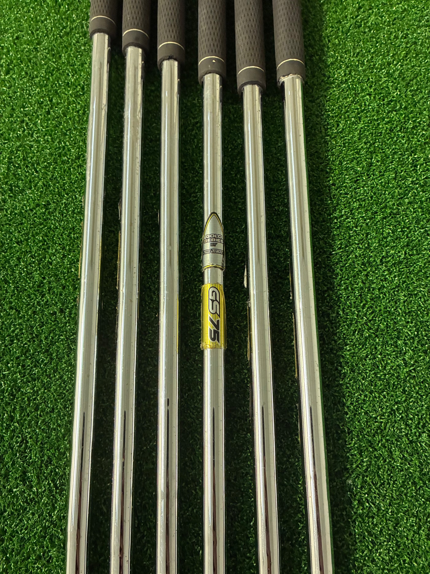 Taylormade R7 5-PW (Stiff)