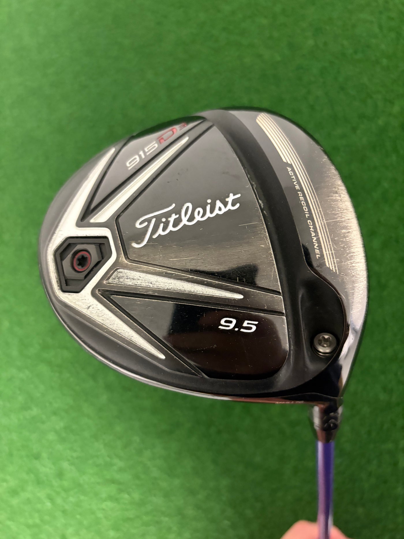 Titleist 915D3 9.5* (Stiff)
