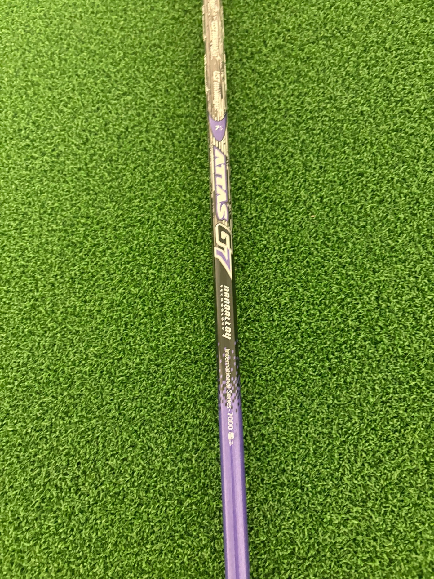 Titleist 915D3 9.5* (Stiff)