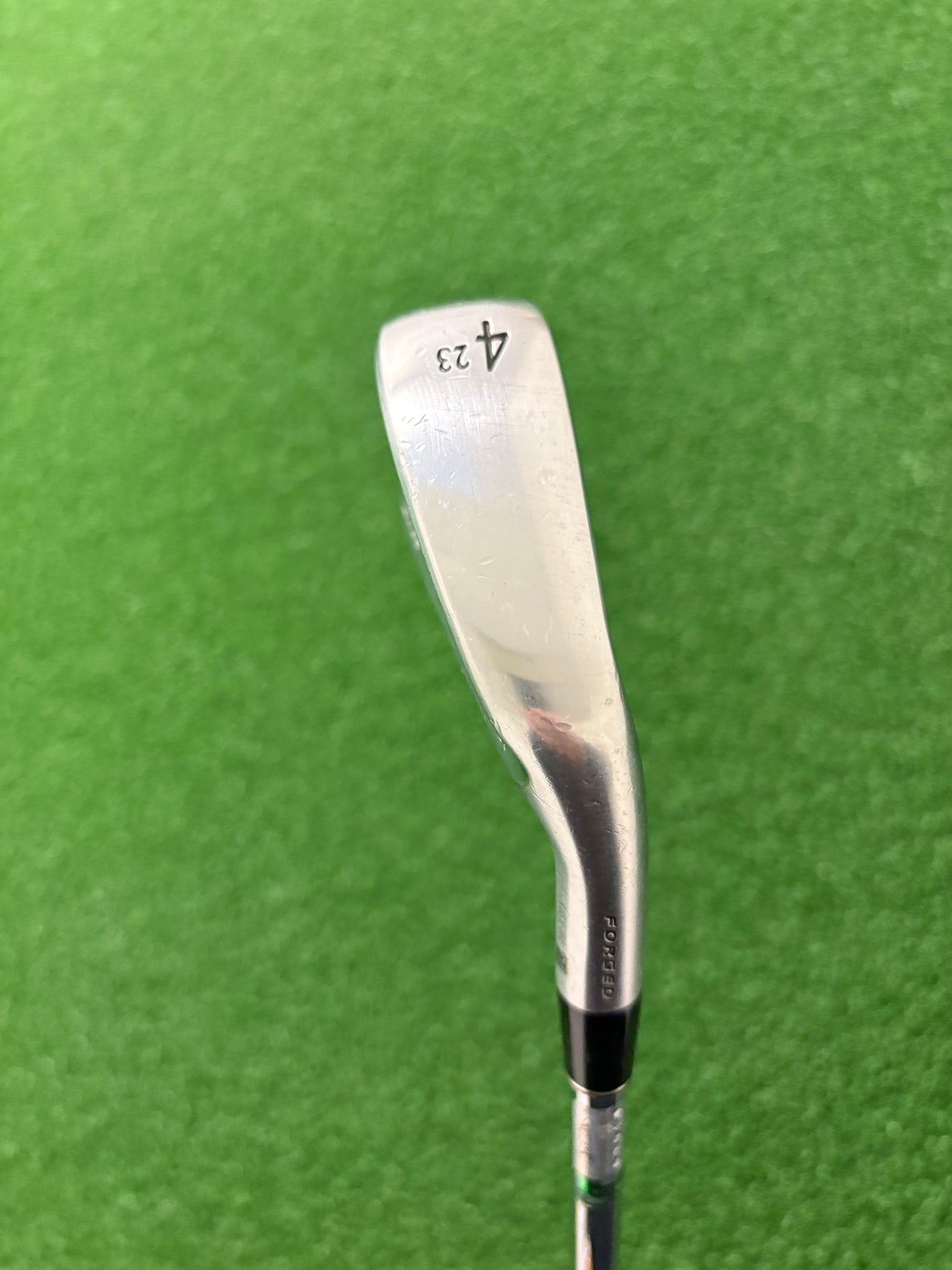 Srixon Z-U85 23* 4 Utility Iron (Stiff)