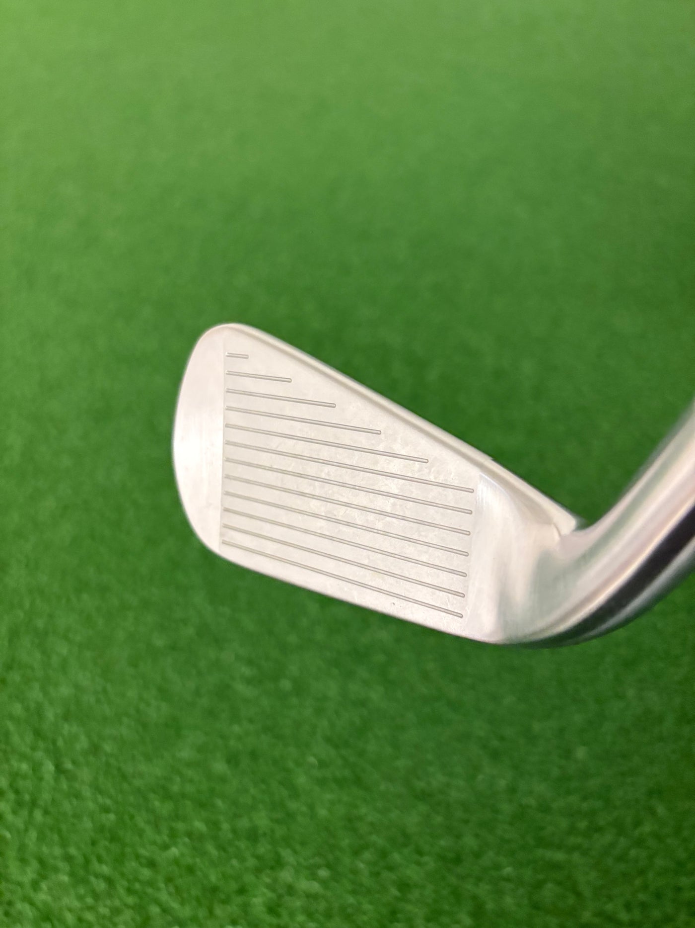 Titleist U510 22* 4 Utility Iron (Stiff)