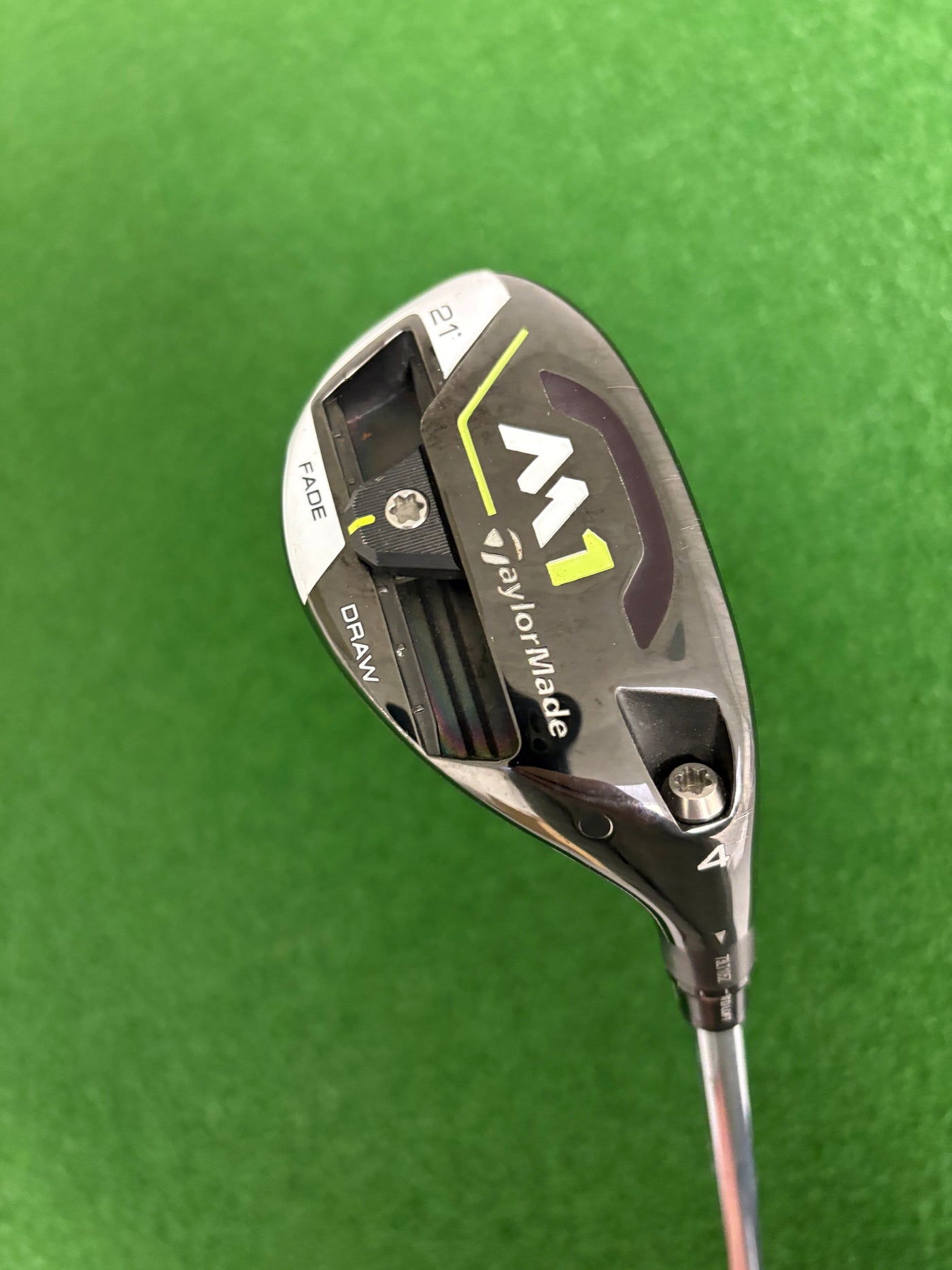 Taylormade M1 (2017) 21* 4 Hybrid (Stiff)