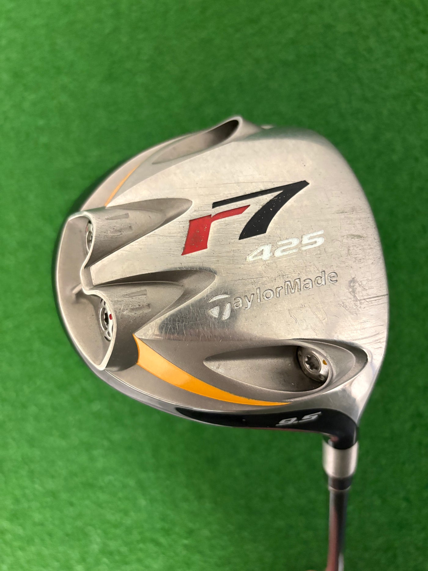 Taylormade R7 425 9.5* (Stiff)