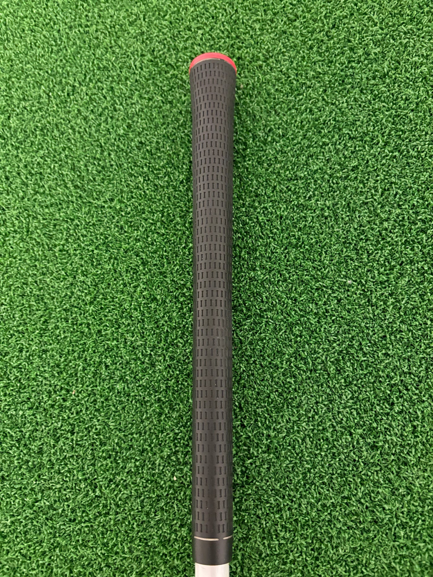 Taylormade R9 9.5* (Stiff)