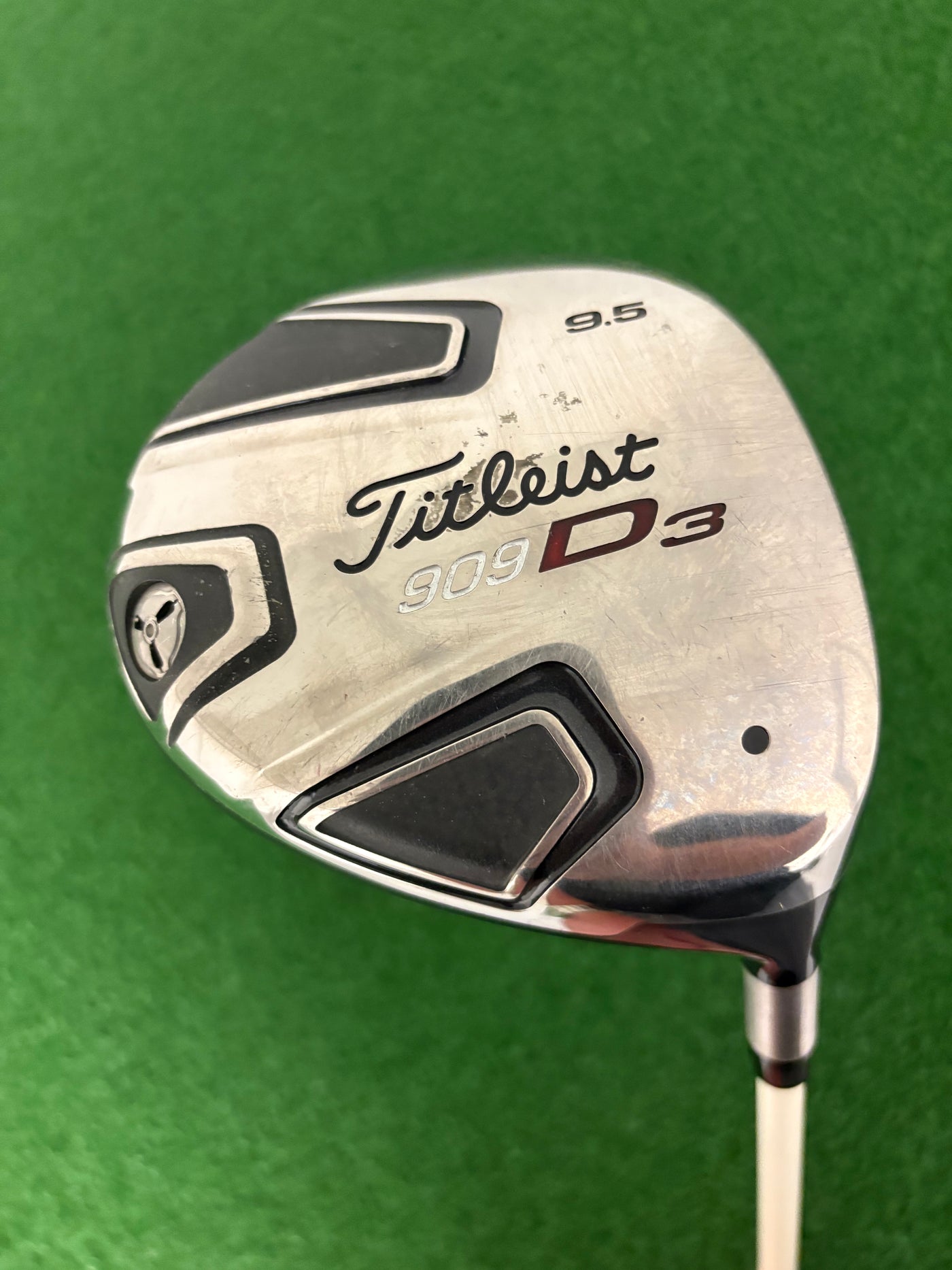 Titleist 909D3 9.5* (Stiff)