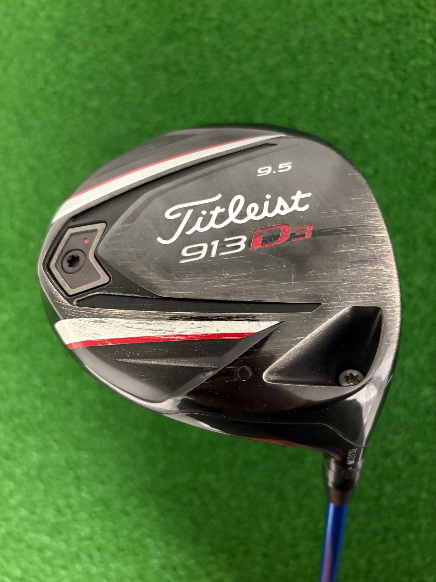 Titleist 913D3 9.5* (Stiff)