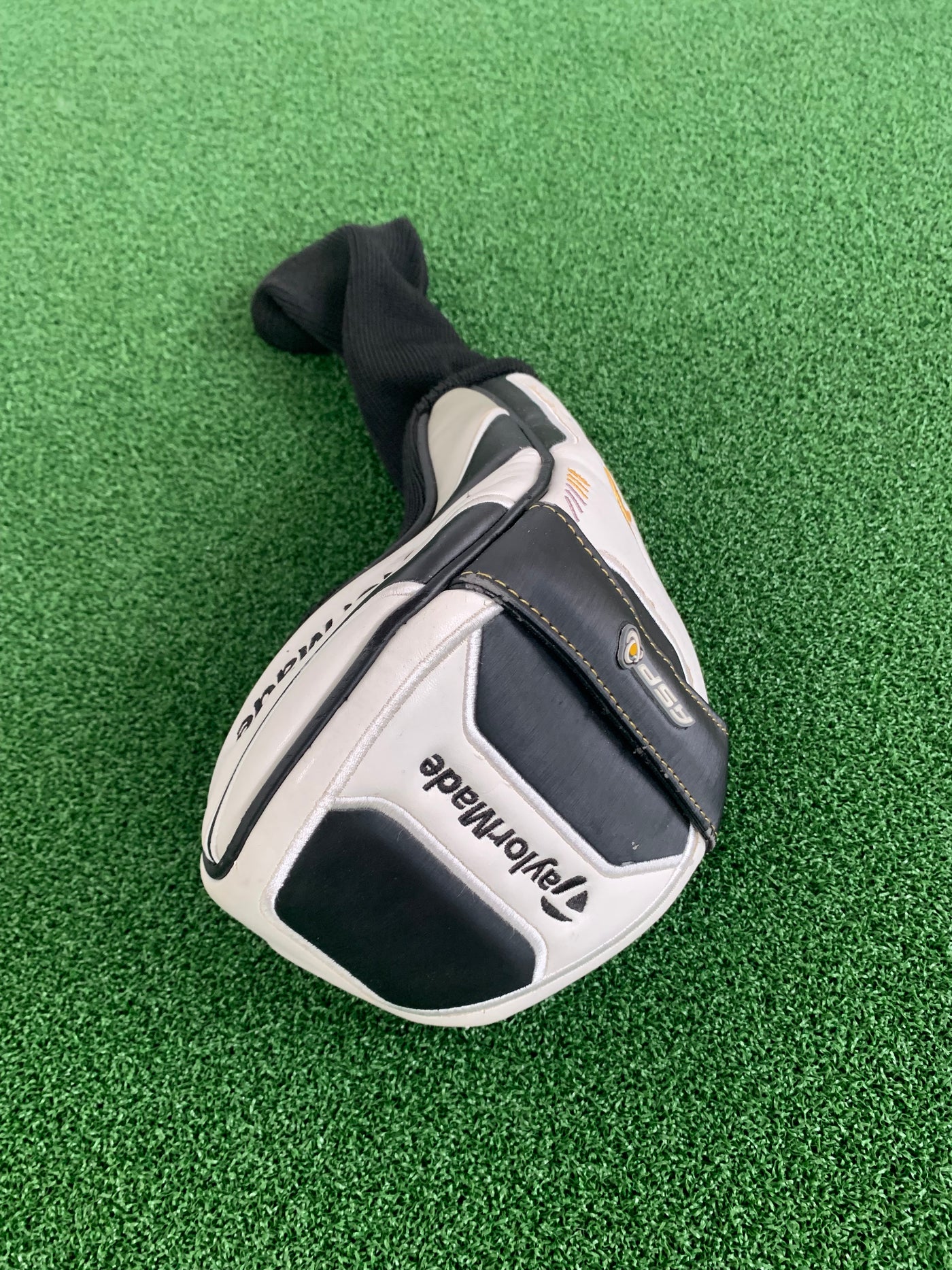 Taylormade R11J 10.5* (Regular)