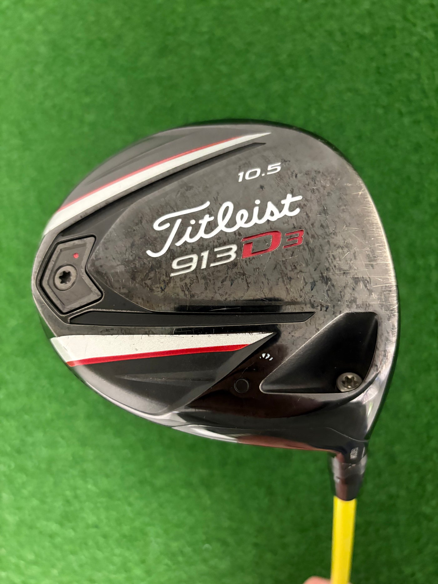 Titleist 913D3 10.5* (Stiff)