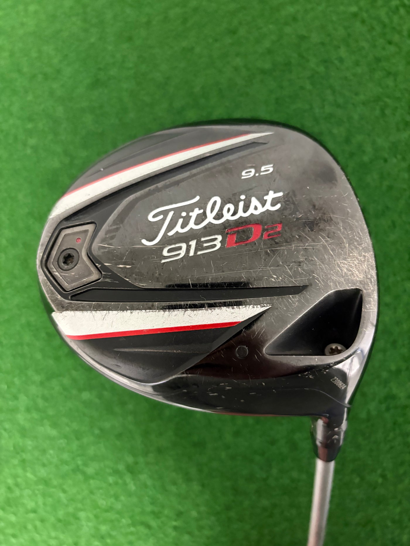 Titleist 913D2 9.5* (Stiff)