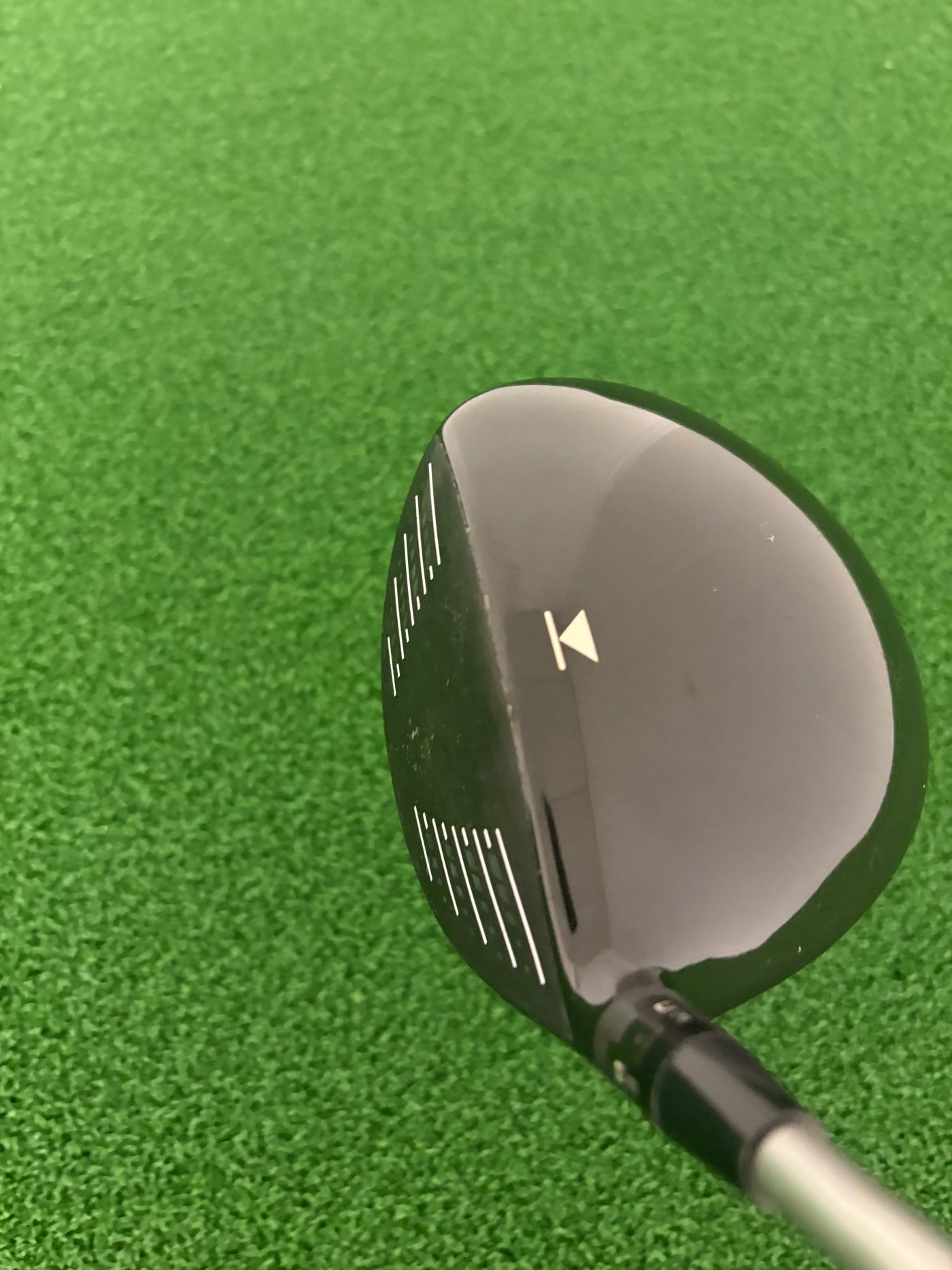 Titleist 913D2 9.5* (Stiff)