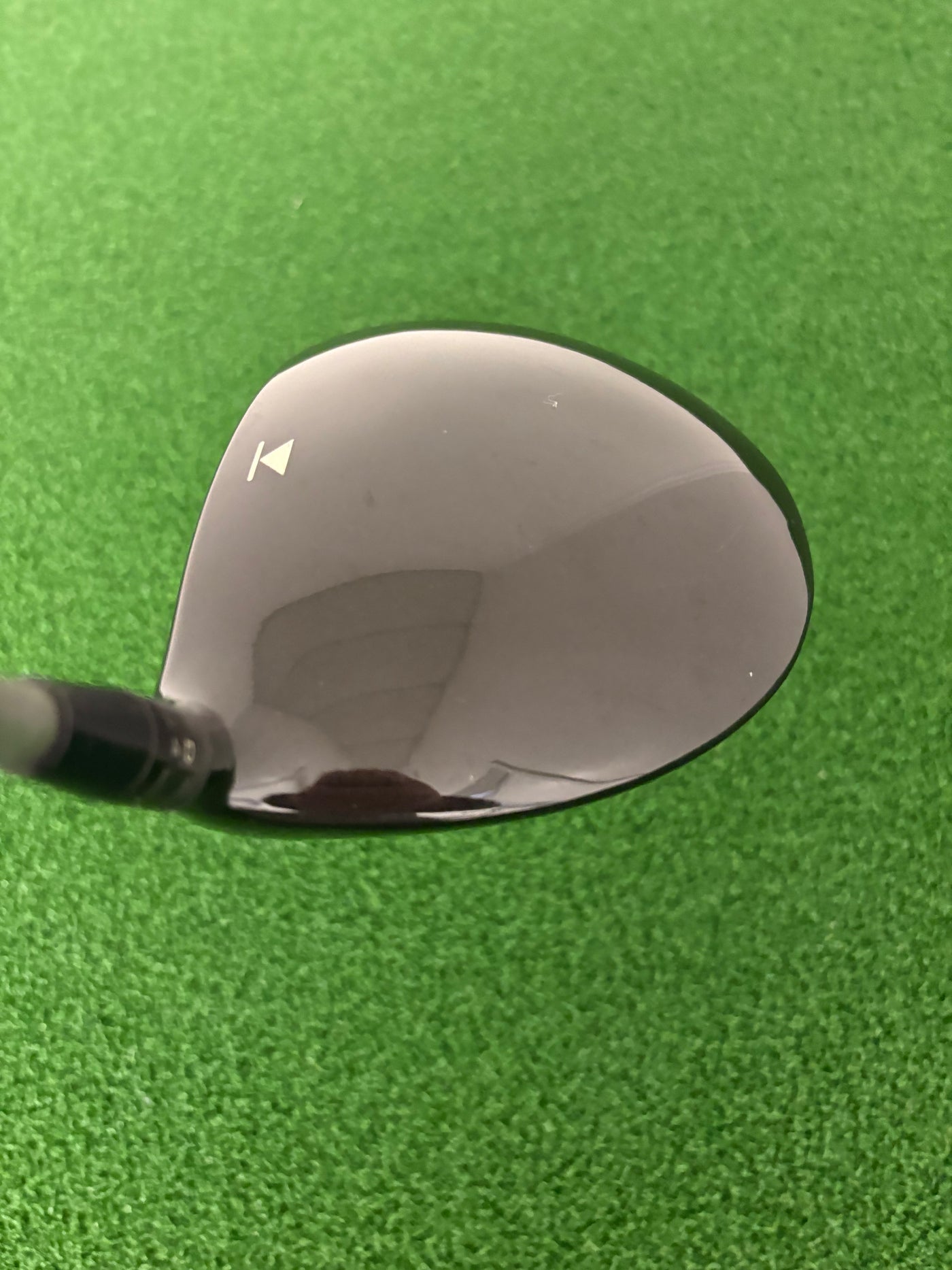 Titleist 913D2 9.5* (Stiff)